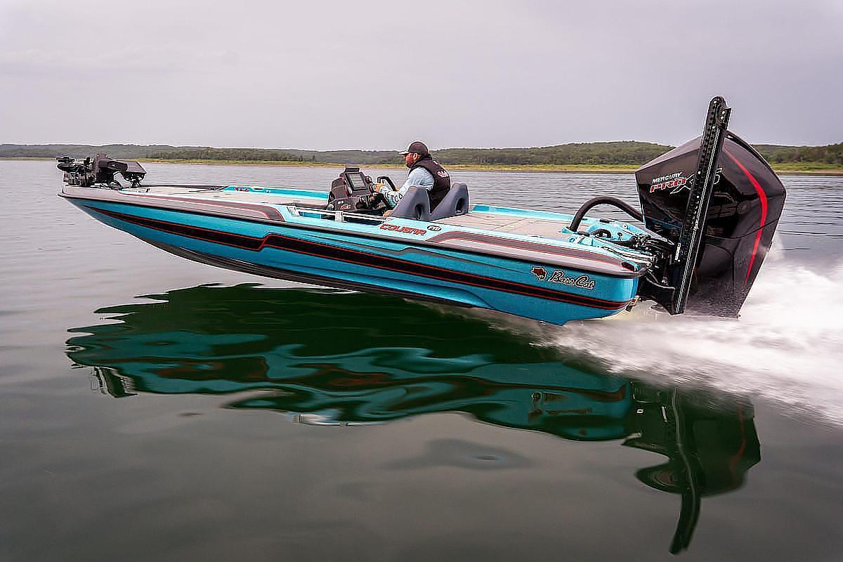 Outboard motor break-in service