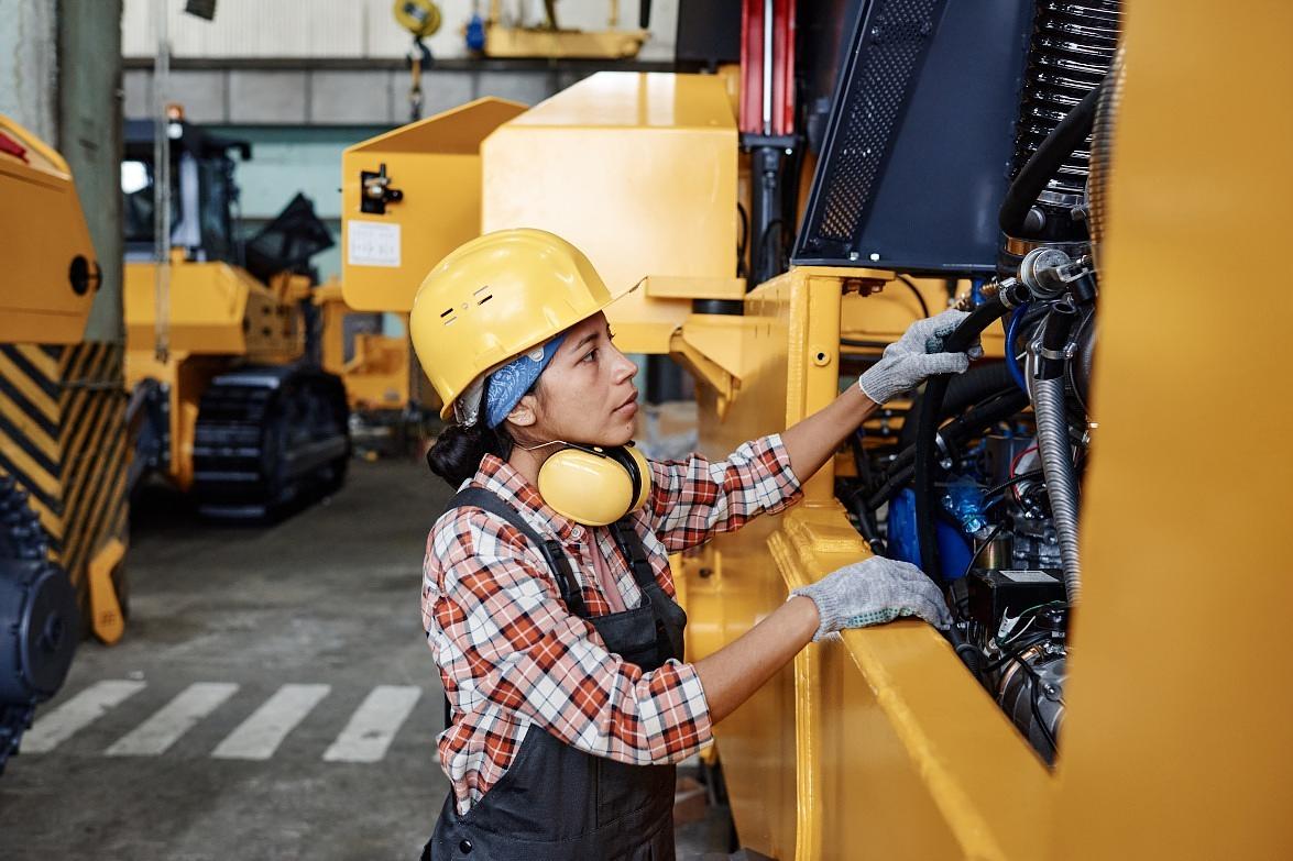Maintaining Your Heavy Equipment's Parts