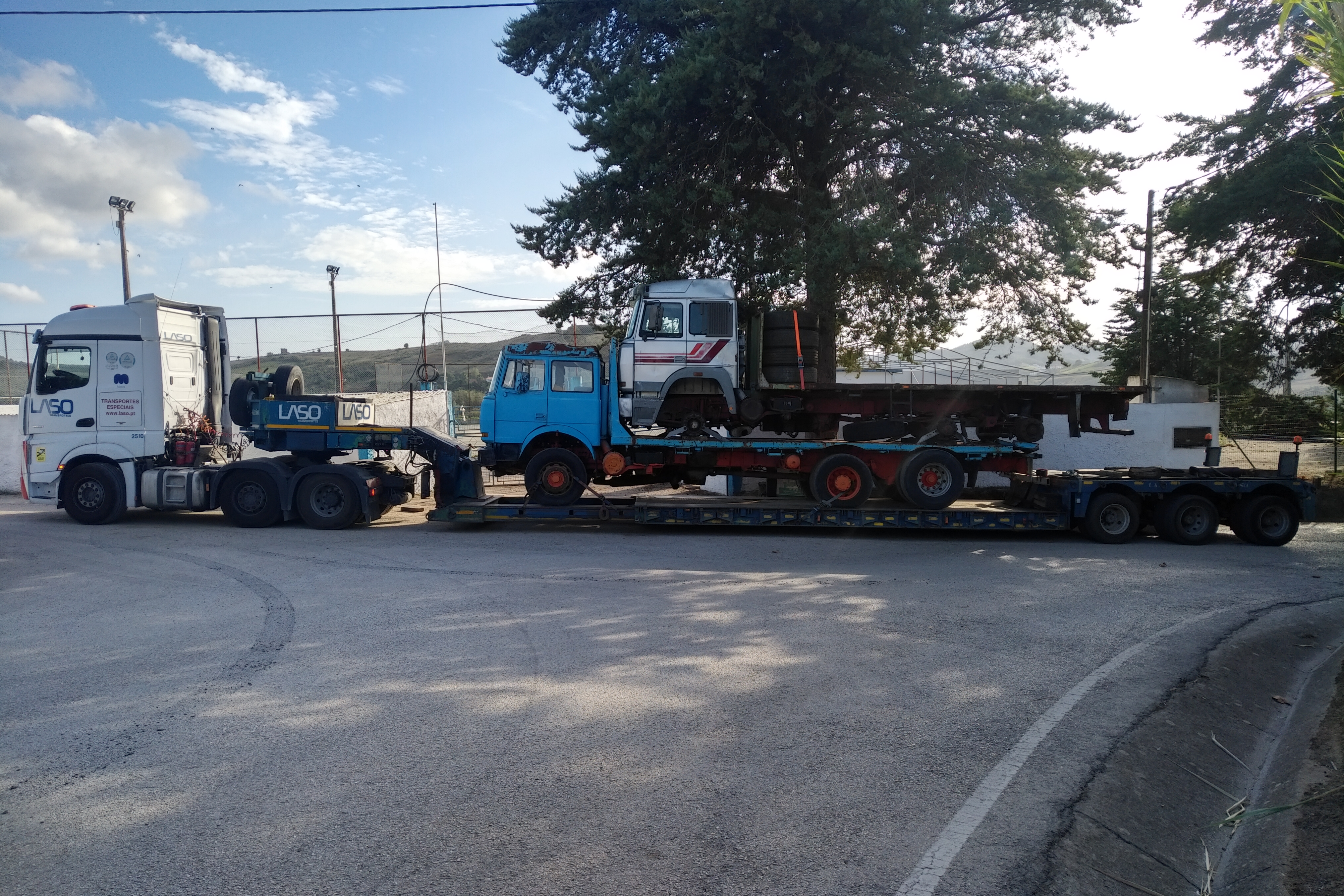 Special transport & delivery to port. Shipping to Lagos - Nigeria.