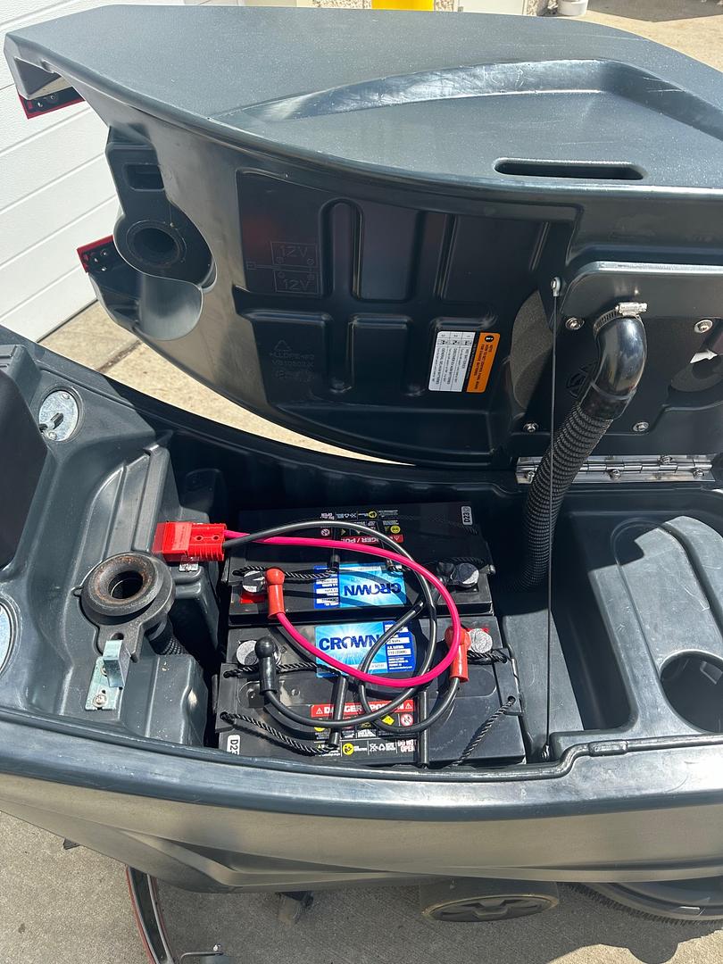 How to Properly Maintain Wet Cell Batteries in your Automatic Floor Scrubber