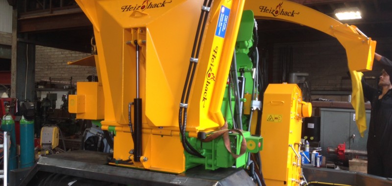 GLENDALE TREES SPECIALLY DESIGNED AND BUILT TANDEM AXEL CHASSIS