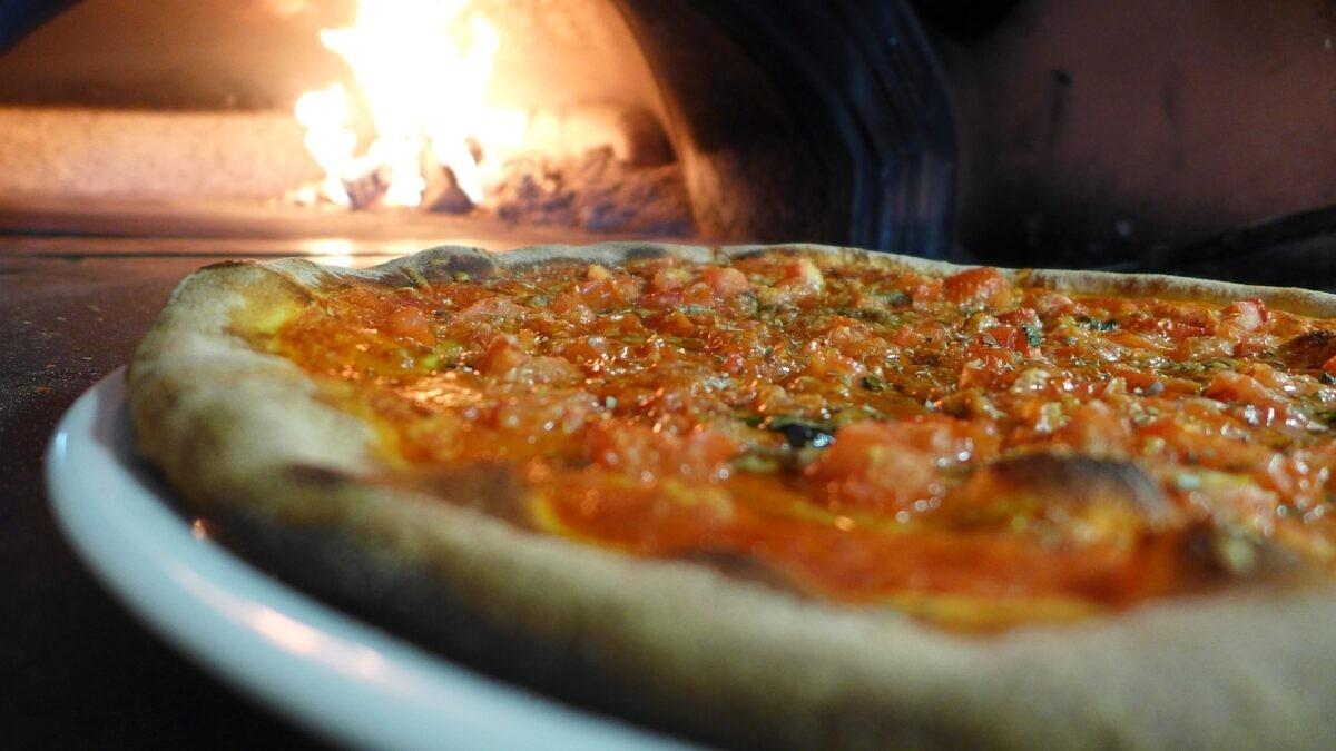 What’s the Equipment needed to Make Pizza? The Must-have Items for your Pizza Restaurant