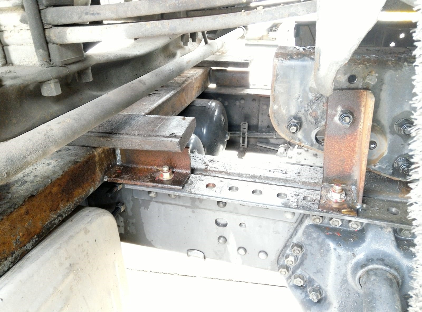 Loading & Transport. Shipping to Dar Es Salaam - Tanzania.