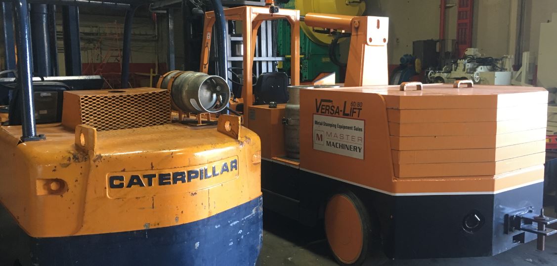 Master Machinery forklifts and rigging equipment