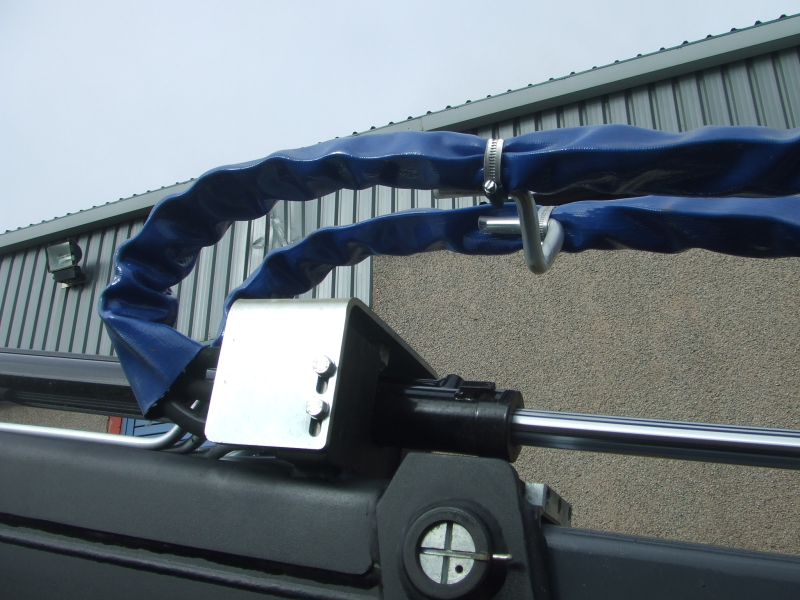 BRAND NEW KRONOS 5000L CRANE