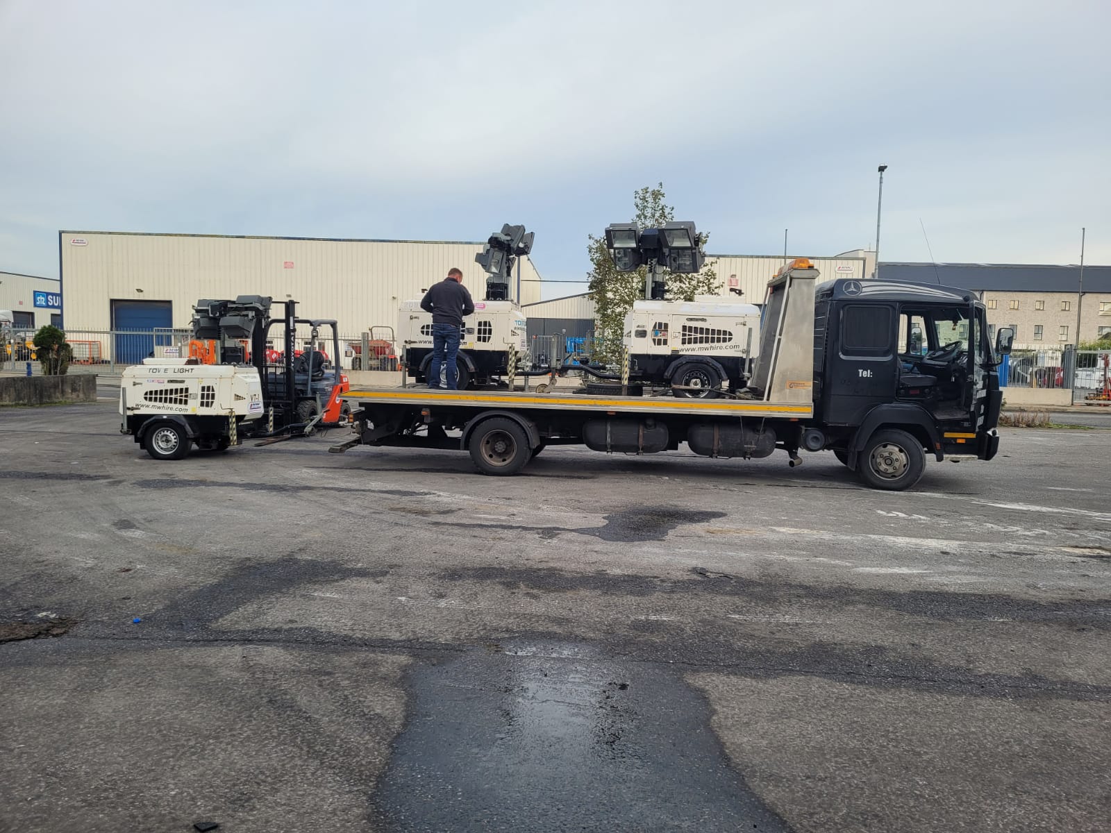3 x Ex-Rental Generac VT1 Lighting Towers SOLD... customer collecting 