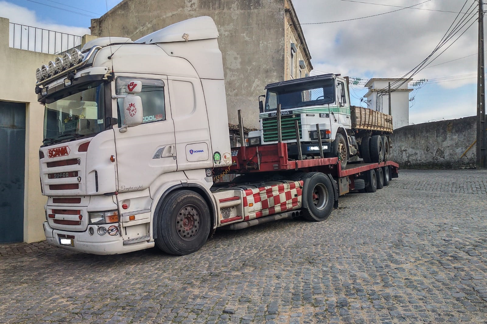 Delivery to Port. Destination: Lagos - Nigeria.