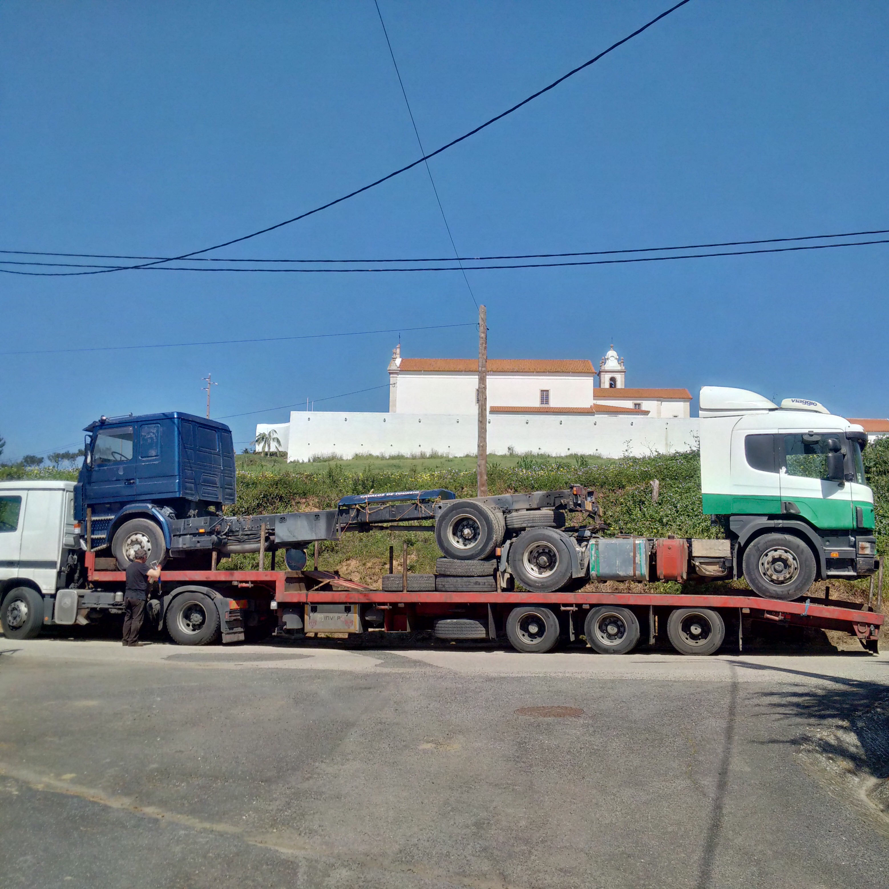 Transport & delivery to port.