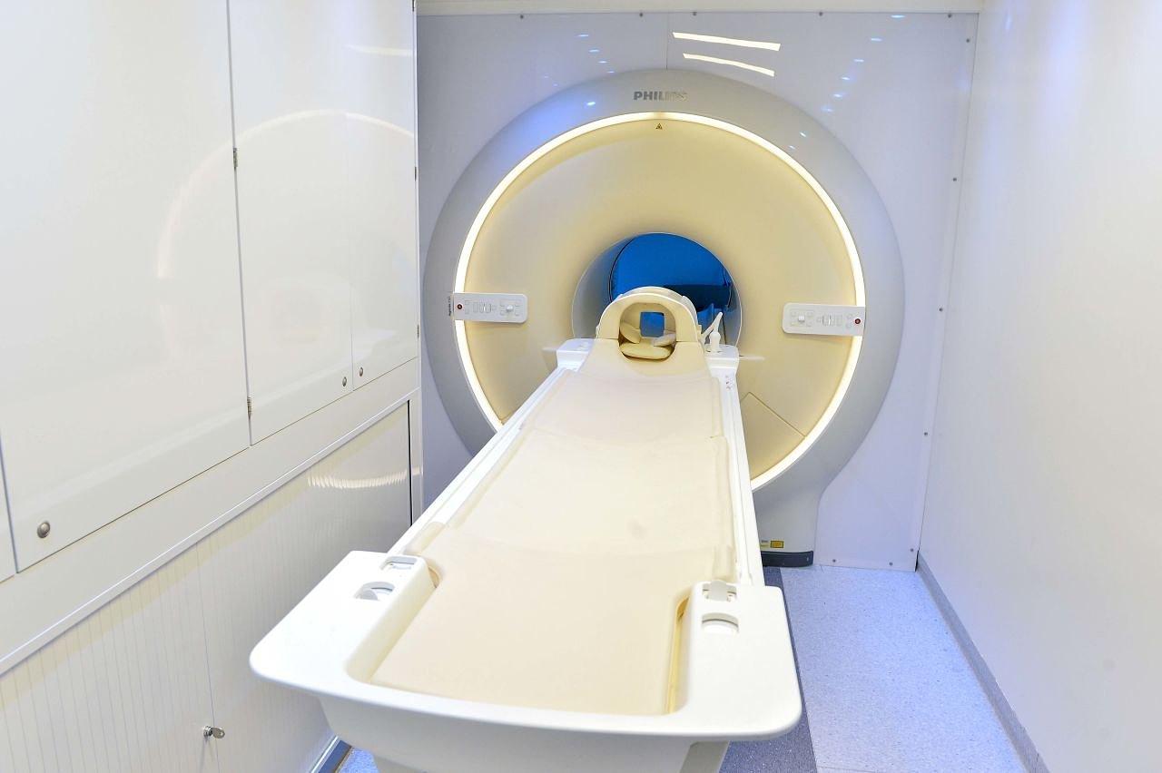philips-ingenia-1-5t-mri.jpg