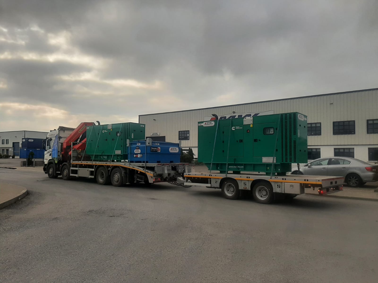 2 x New Cummins 220KVA SOLD to a cunstruction company along with a new 3,000L western Fuel Tank