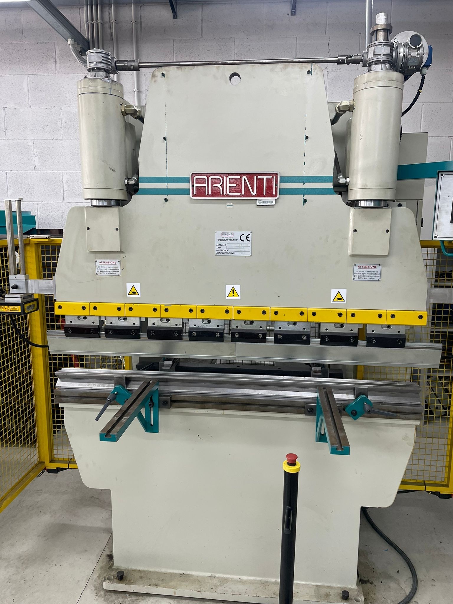 ASSISTENZA TECNICA RIPARAZIONI PRESSE PIEGATRICI 