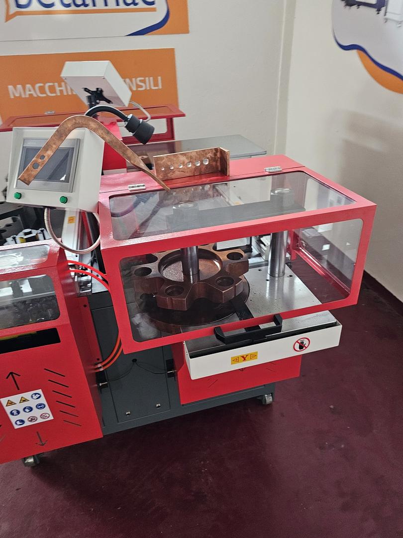 MACCHINA BARRE IN RAME  BUS BAR PROCESSING MACHINE 