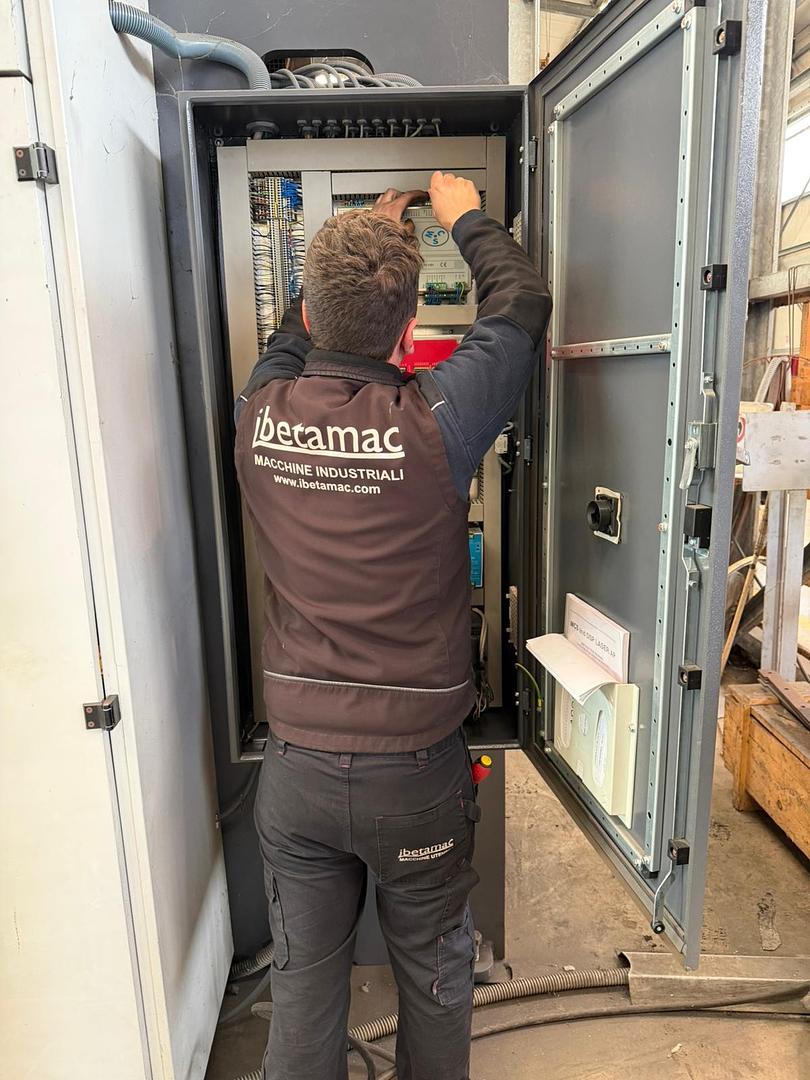 Assistenza e riparazione presse Piegatrici CNC multimarca