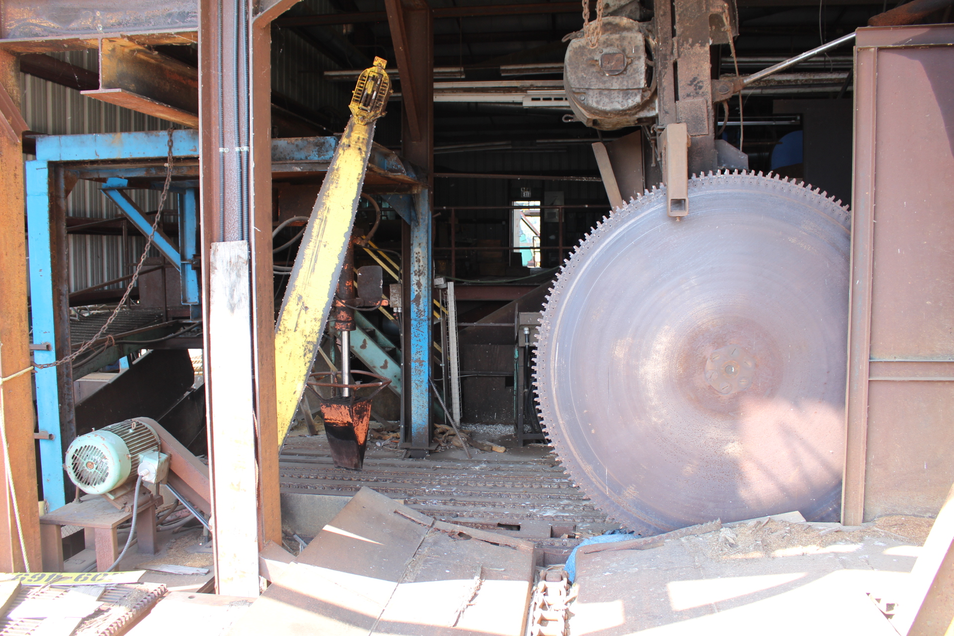 PAST AUCTION- SILVER CREEK PREMIUM PRODUCTS & MISSION SHAKE & SHINGLES 