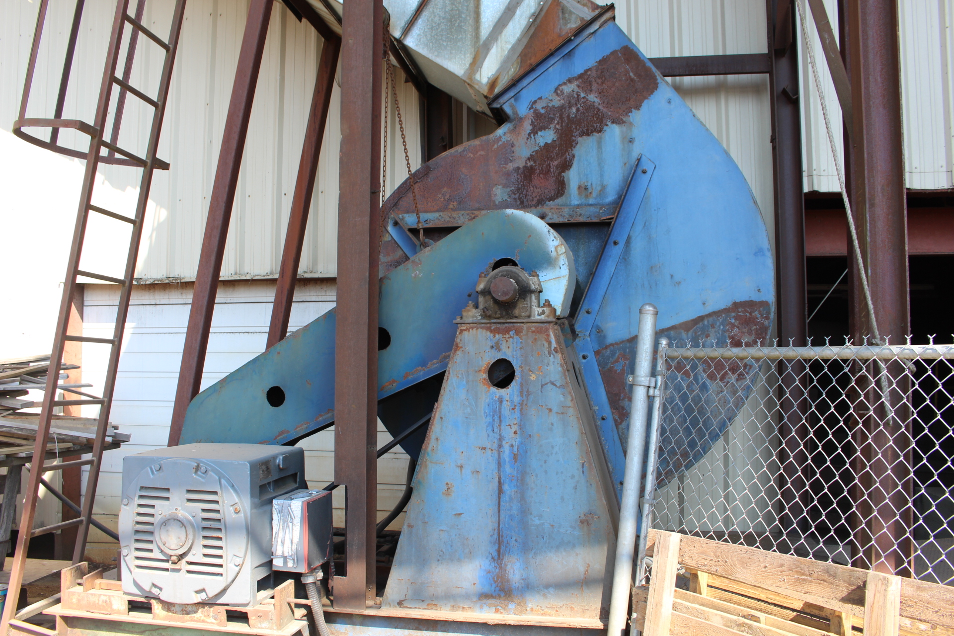 PAST AUCTION- SILVER CREEK PREMIUM PRODUCTS & MISSION SHAKE & SHINGLES 