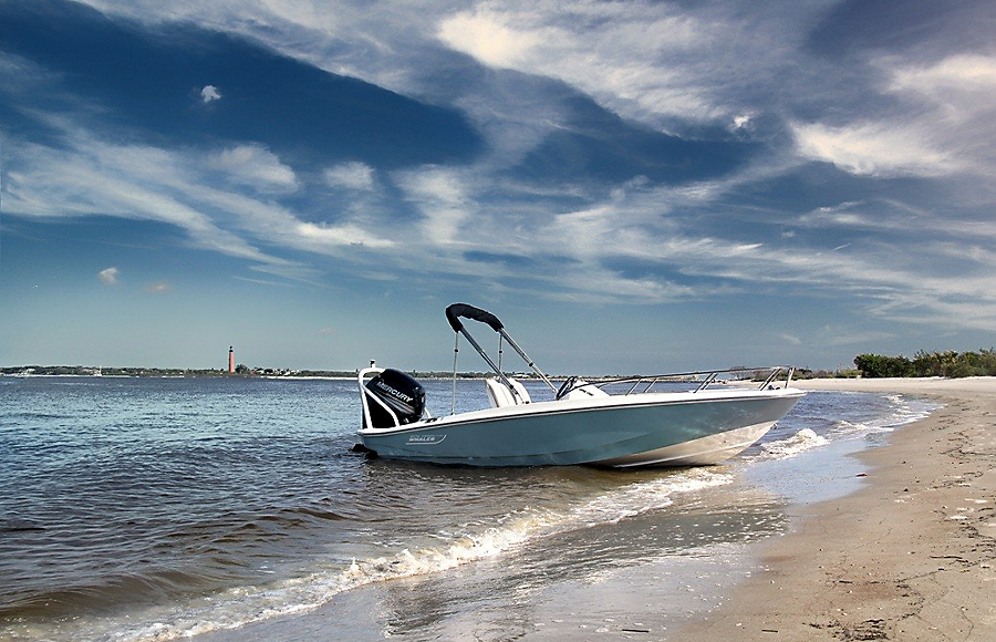 SUPERCHARGE WITH SUPER SPORT | BOSTON WHALER