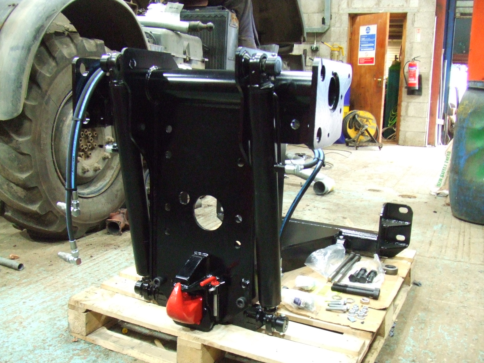 ACP UNIMOG PICK UP HITCH FOR UGN.