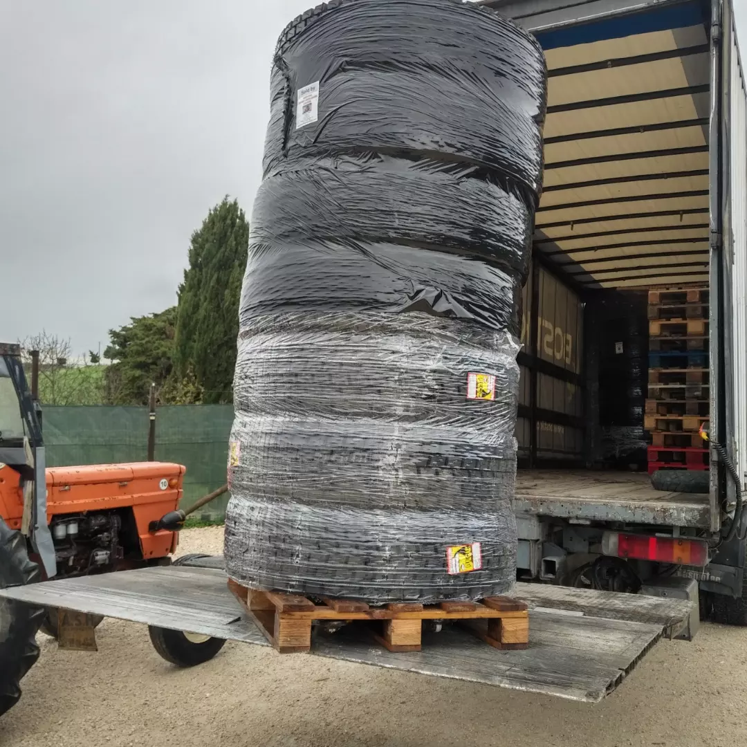 Transport & Shipping of 315/80R22.5 & 13R22.5 truck tyres to Douala - Cameroon.