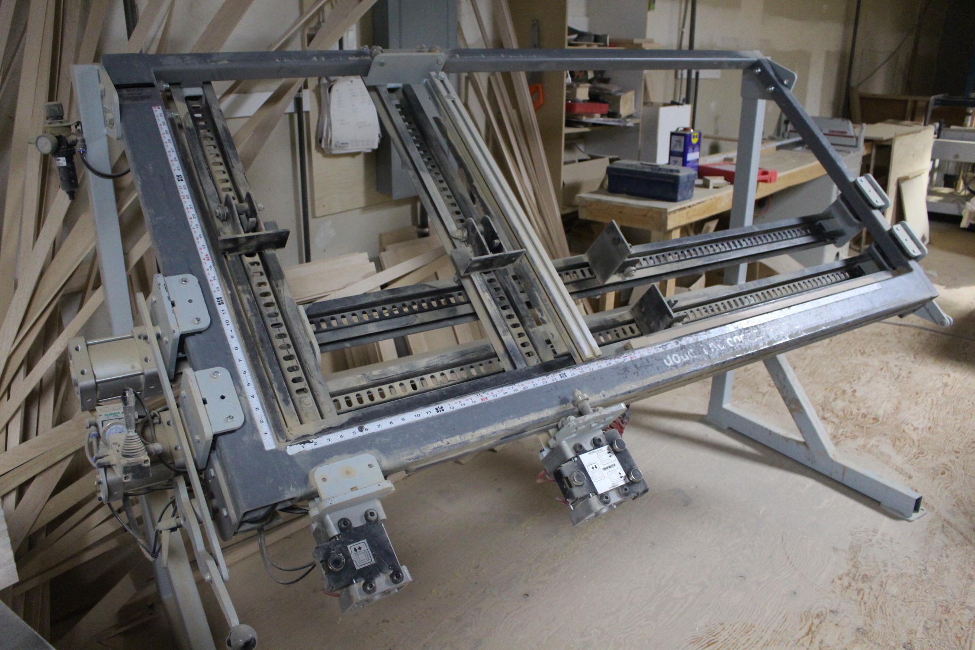 PAST AUCTION- Auction- Quickway Kitchen Cabinets 