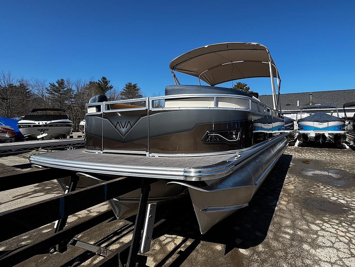 Avalon Pontoon Trim Levels Explained: How to Pick the Right One for Your Family