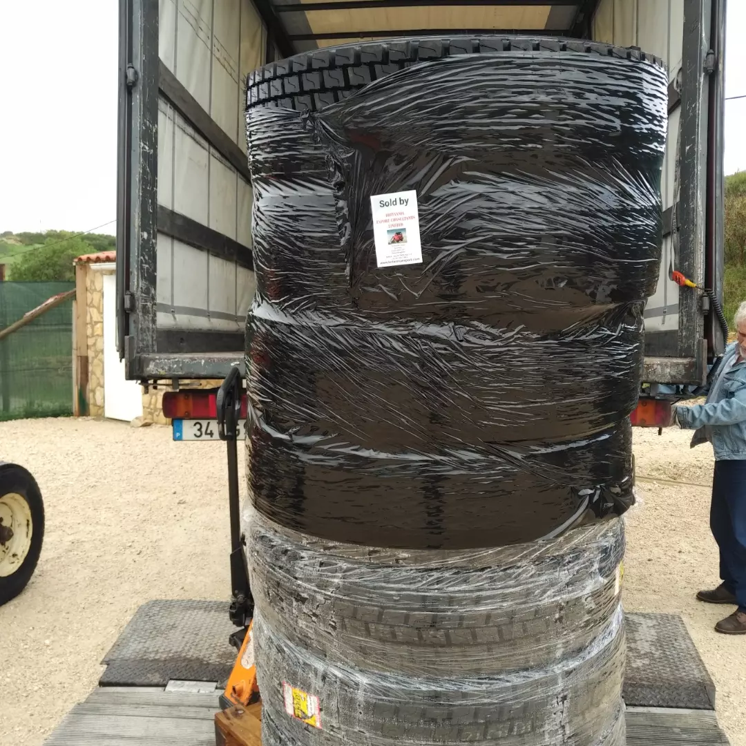 Transport & Shipping of 315/80R22.5 & 13R22.5 truck tyres to Douala - Cameroon.