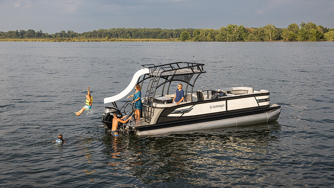 Godfrey Aqua Patio pontoon layout
