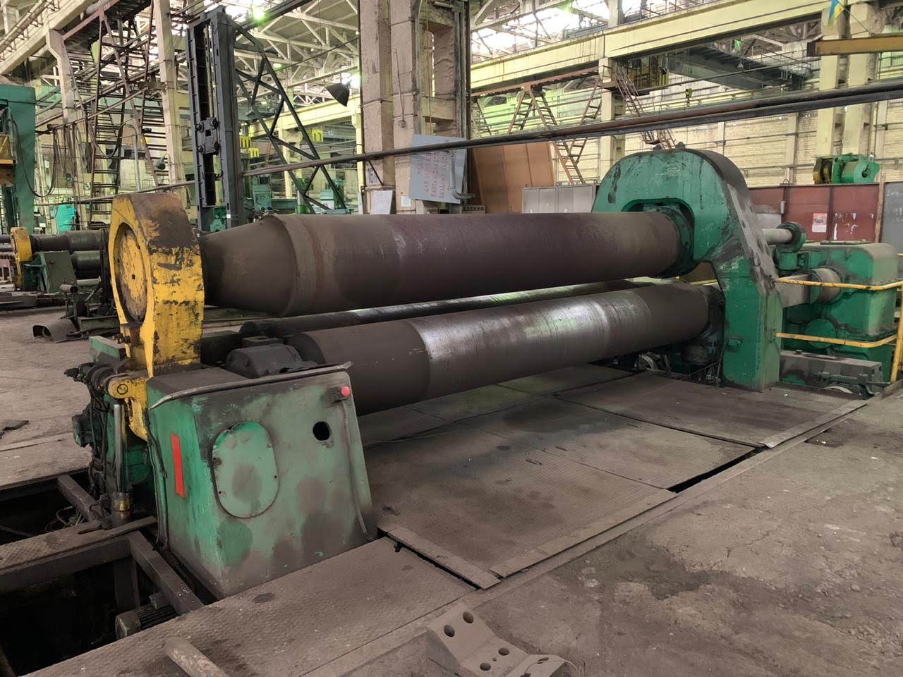 Shipped 3-Rolls Plate Bending Machines  VEB Schwermaschinenbau HR UBBD 40x4000