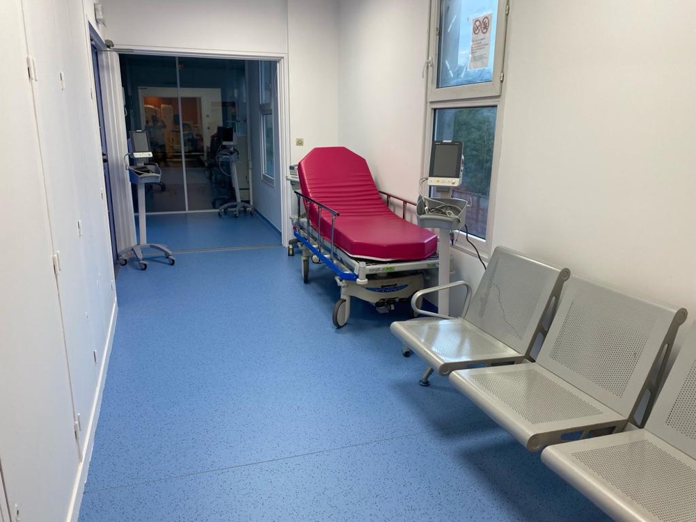 Nouveaux lieux de tournage permanents - décor d'hôpital et cabinets médicaux