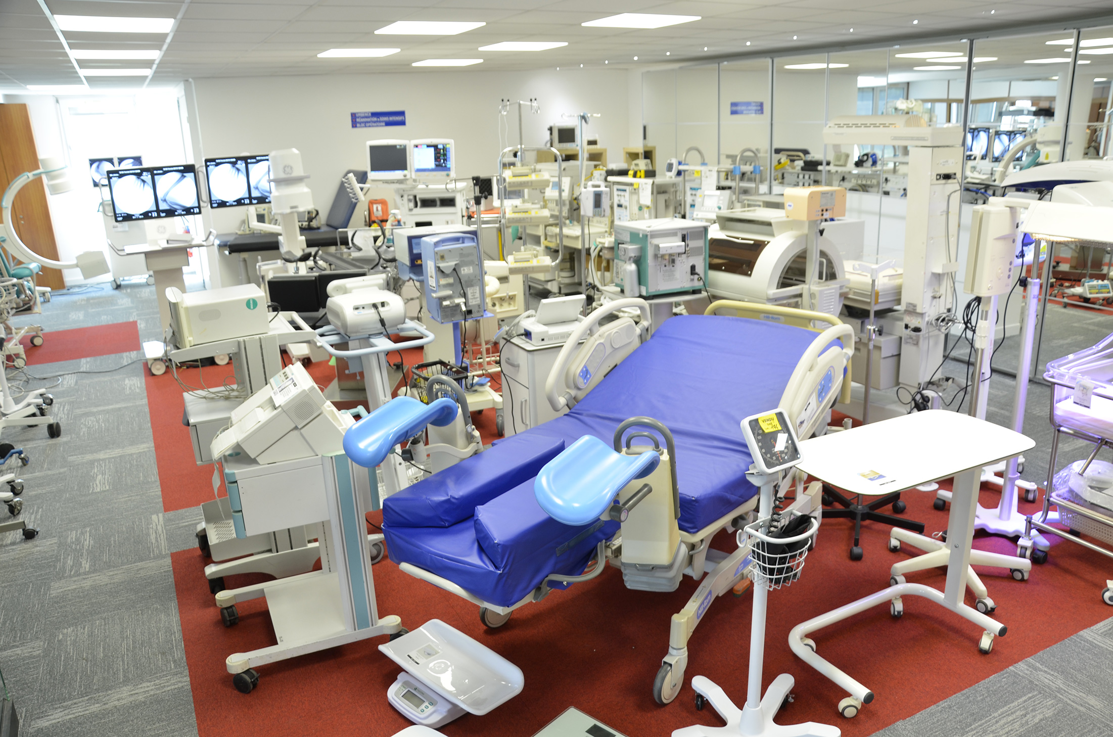 Découvrez le centre d'affaires médical : Explorez nos 3 étages avec l'aide de "Google My Buisness"