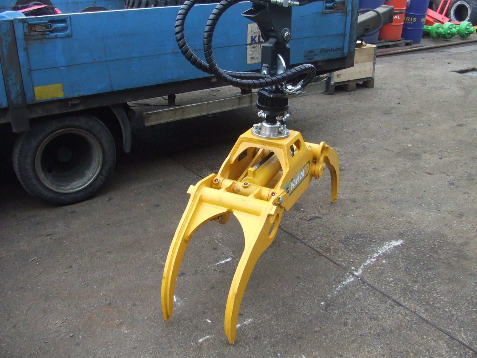 BRAND NEW KRONOS 5000L CRANE