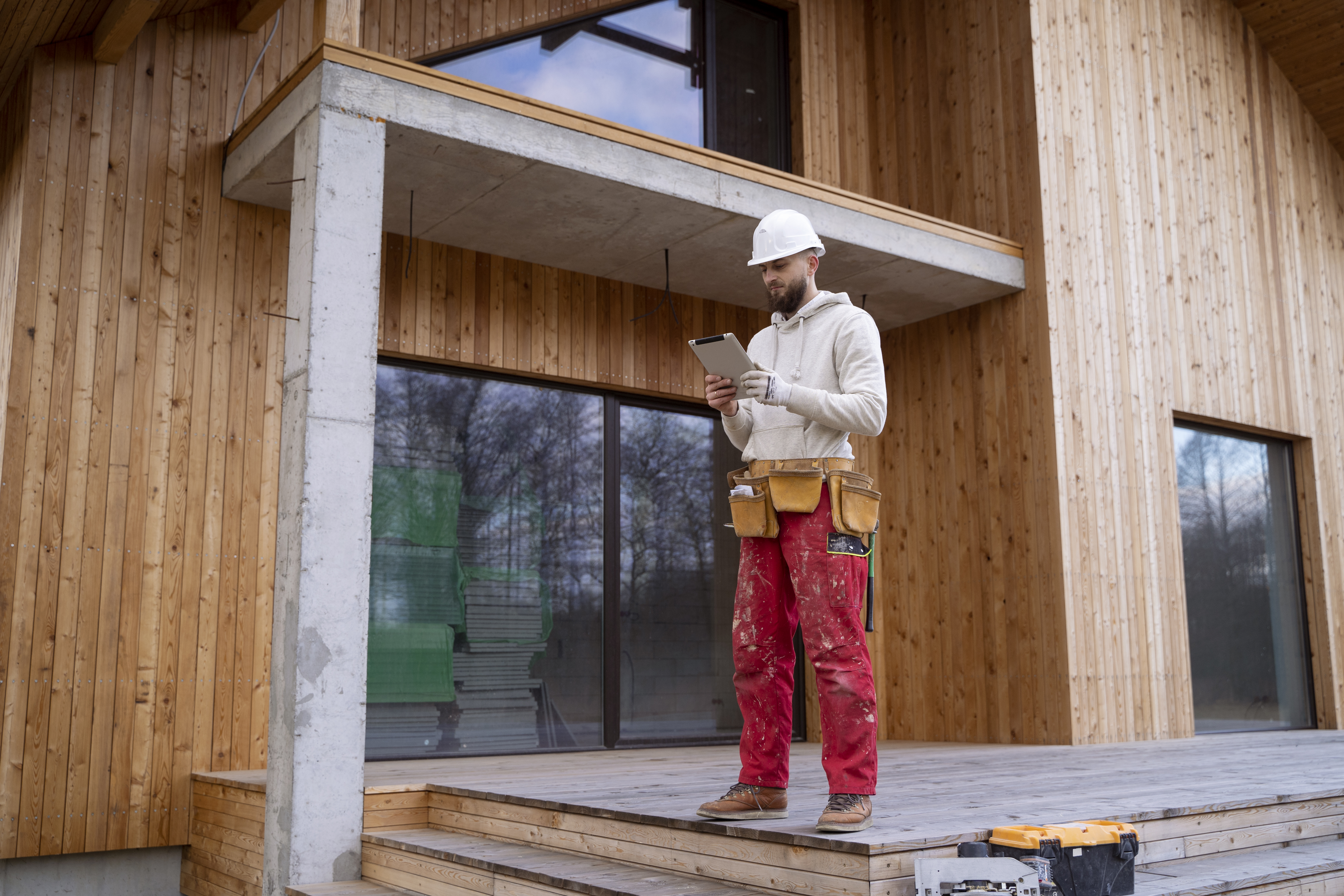 ADVANTAGES OF WOOD BUILDING CONSTRUCTION
