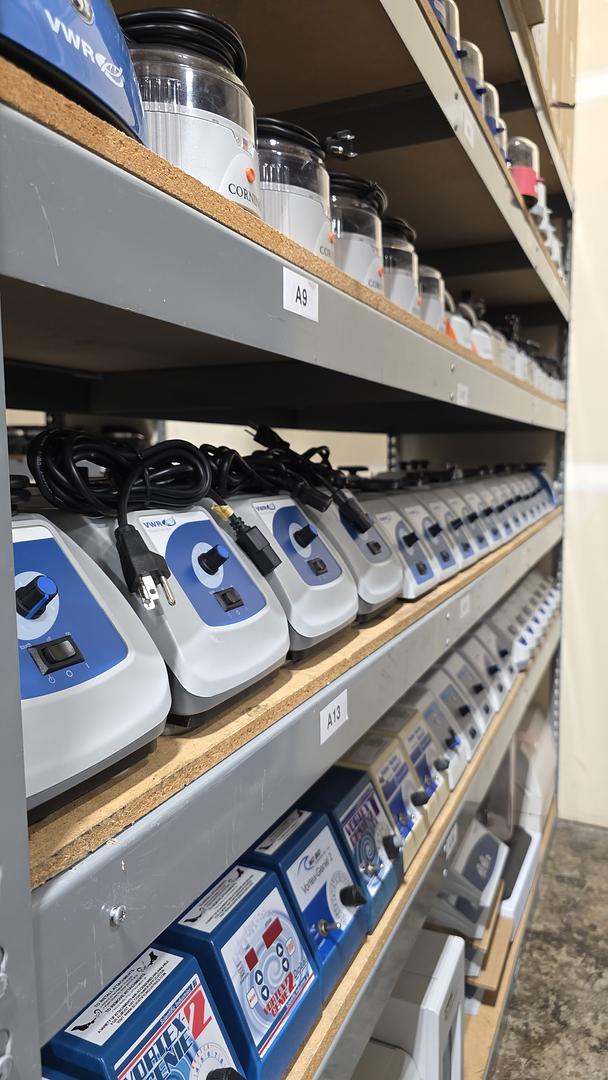 How to Choose Used Laboratory Equipment in 2025 (Quick Buyer’s Guide)