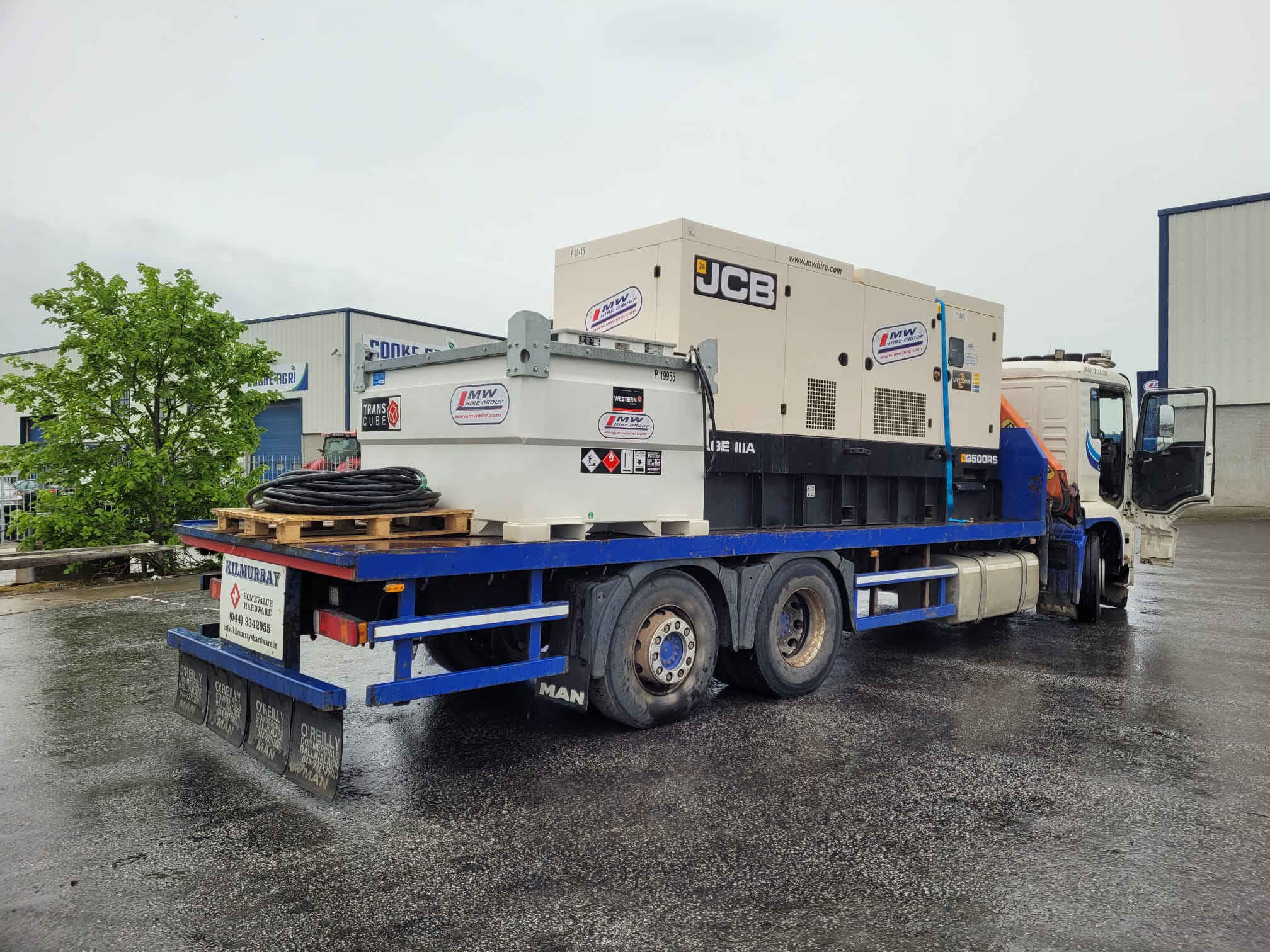 JCB 500 KVA Generator, 3,000Ltr Tank and Cable heading on hire... customer collecting 