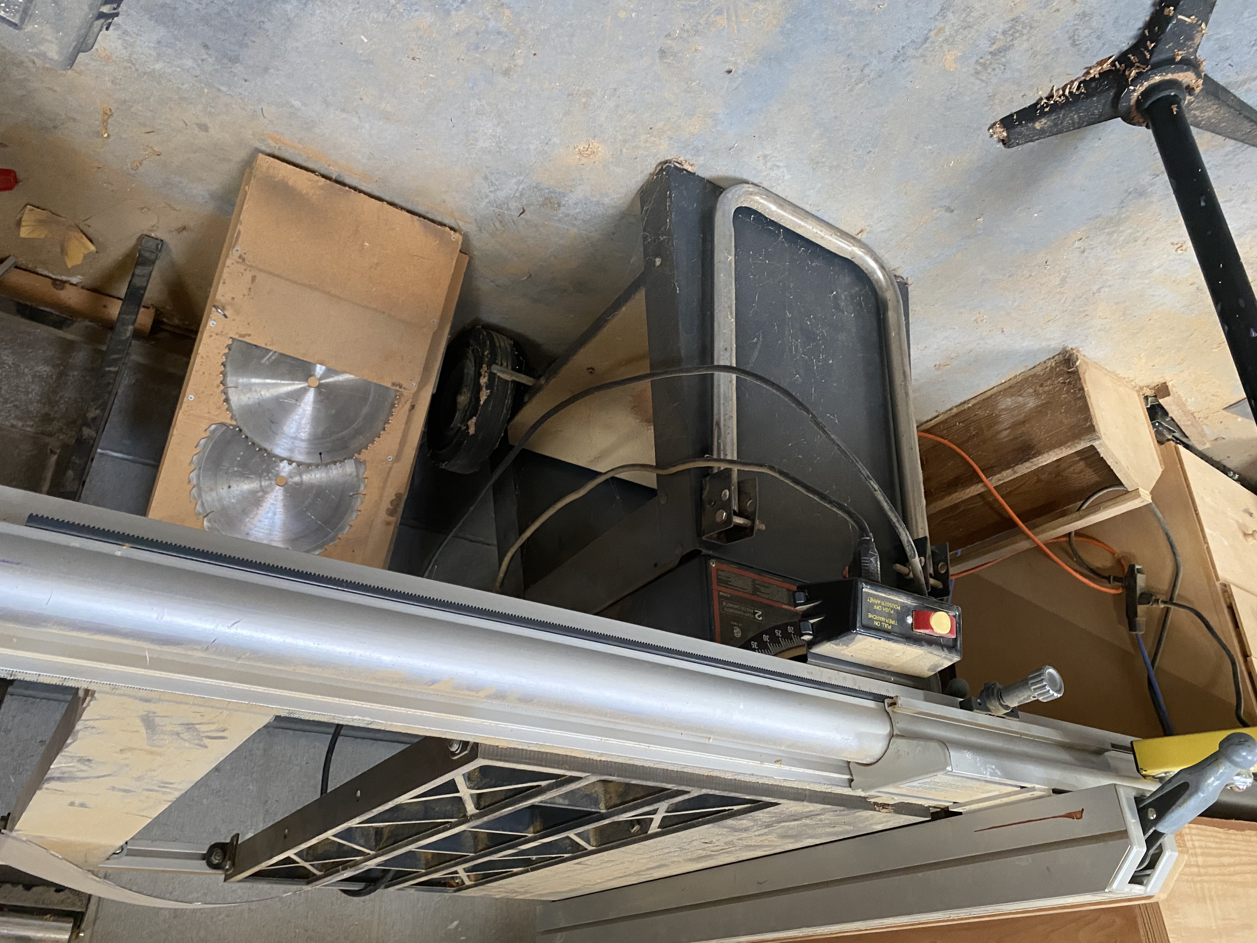 PAST AUCTION- SPRING WOODWORKING EQUIPMENT AUCTION!