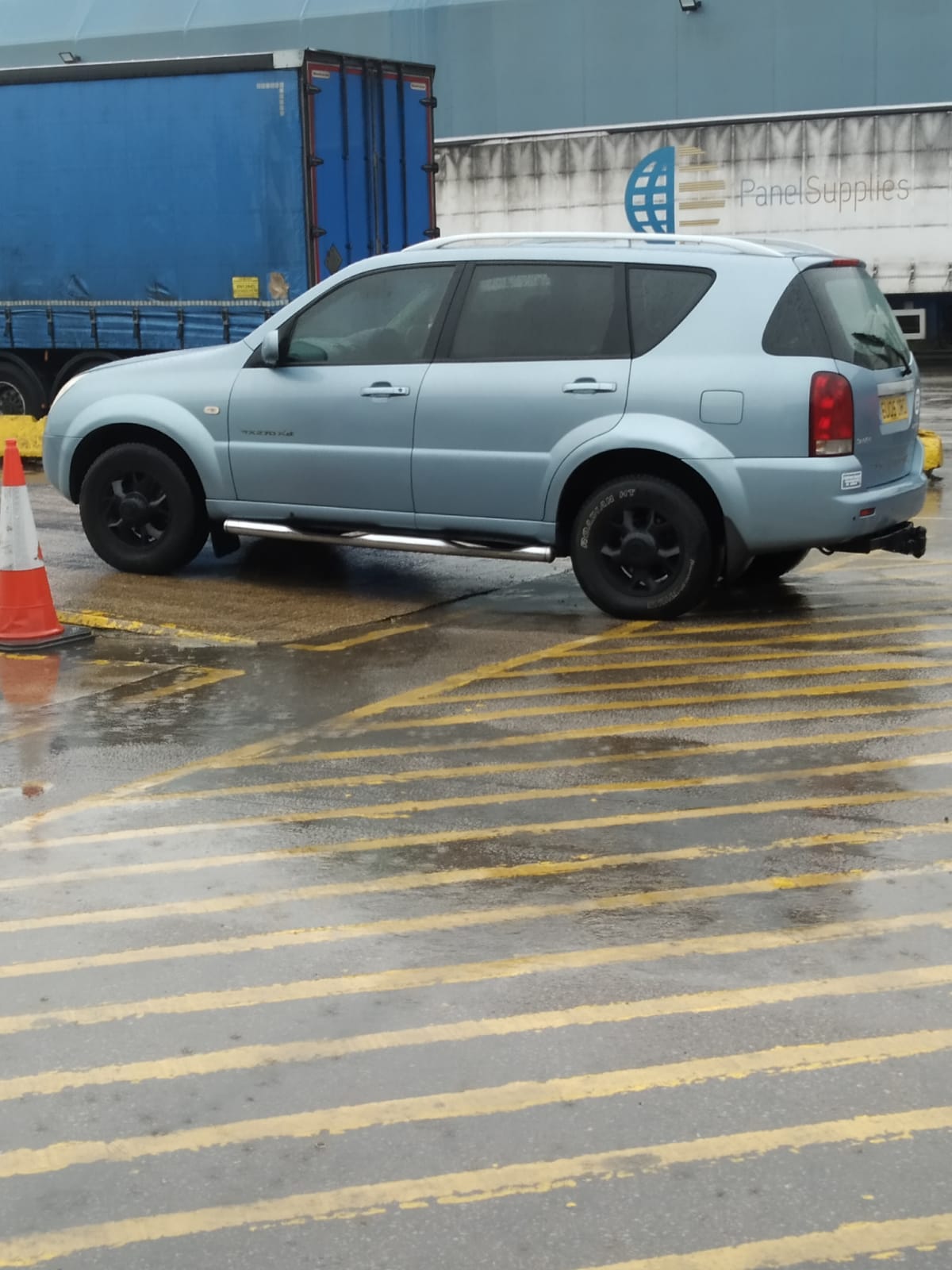 Shipping to Dakar - Senegal in transit to Guinea Bissau