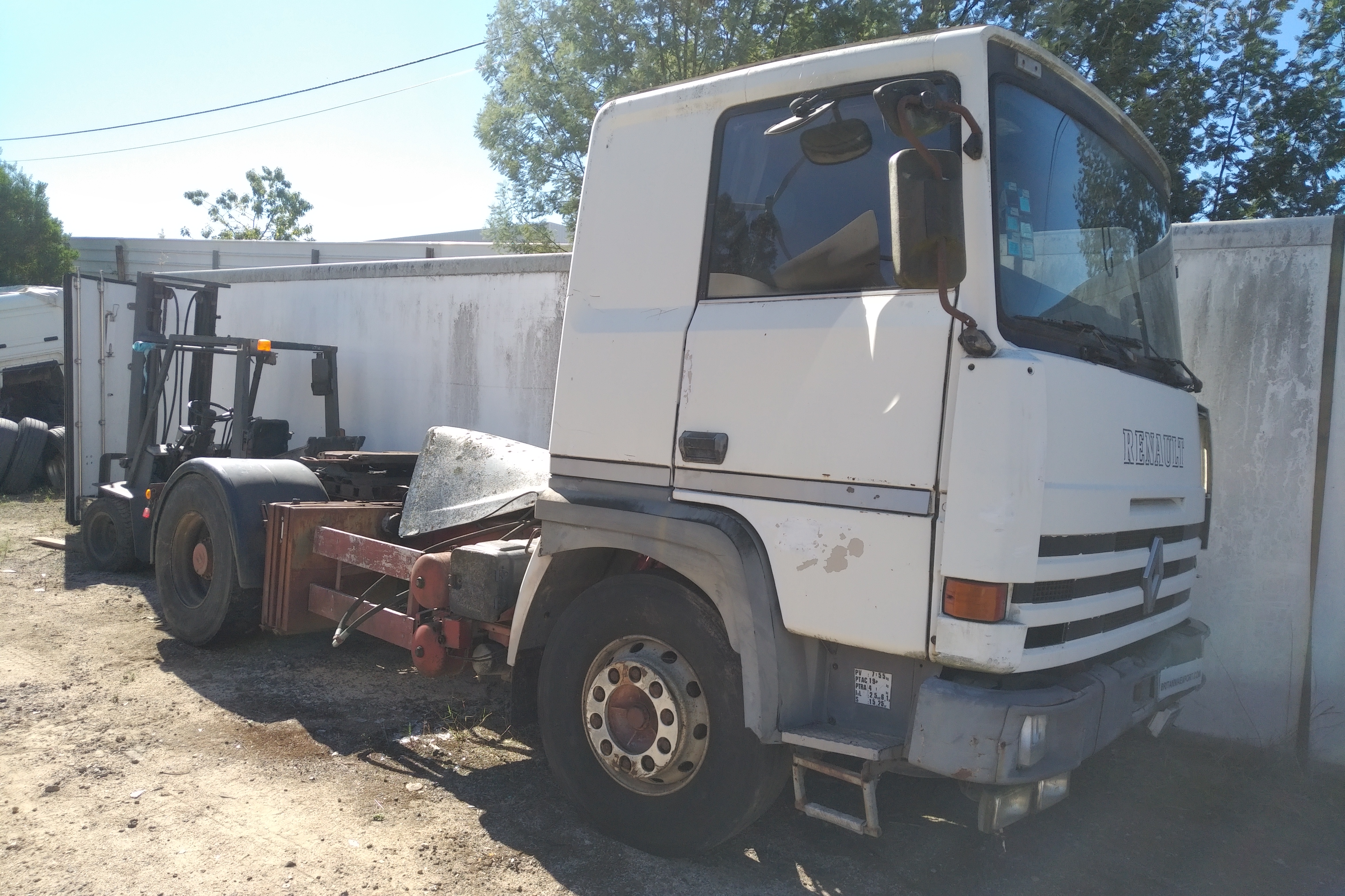 1994 Renault R385 Major 4x2 Tractor Unit for Sale – Hub Reduction – Tipper Hydraulics