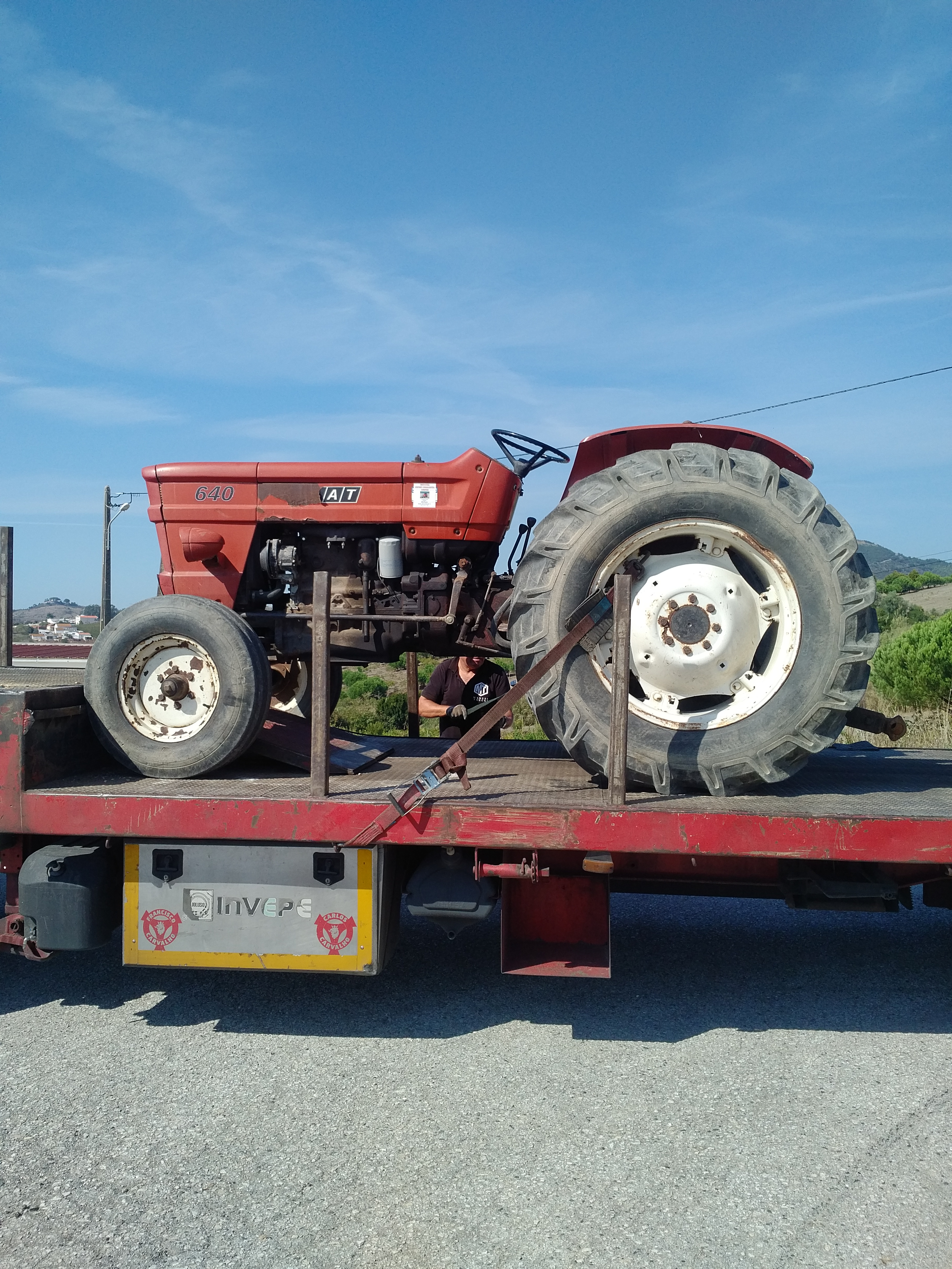 Transport & Delivery of FIAT 640 farm tractor to port.