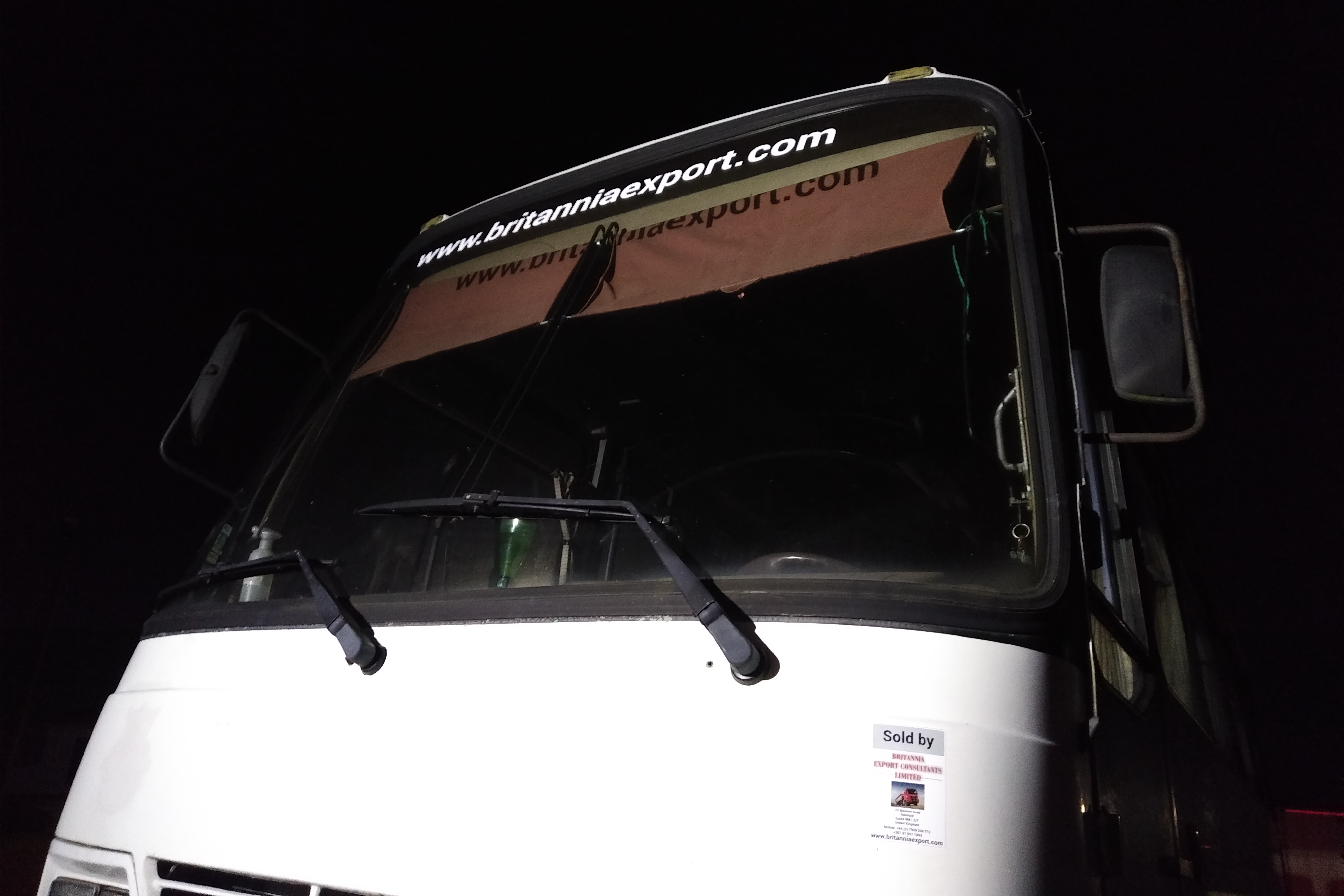 Transport & Delivery of Toyota Coaster 14B minibus to Port. Shipping to Pointe Noire - Congo.