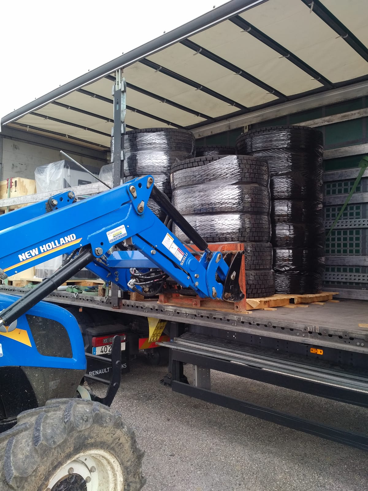 Transport & Delivery of 315/80R22.5 & 13R22.5 truck tyres to Douala - Cameroon.