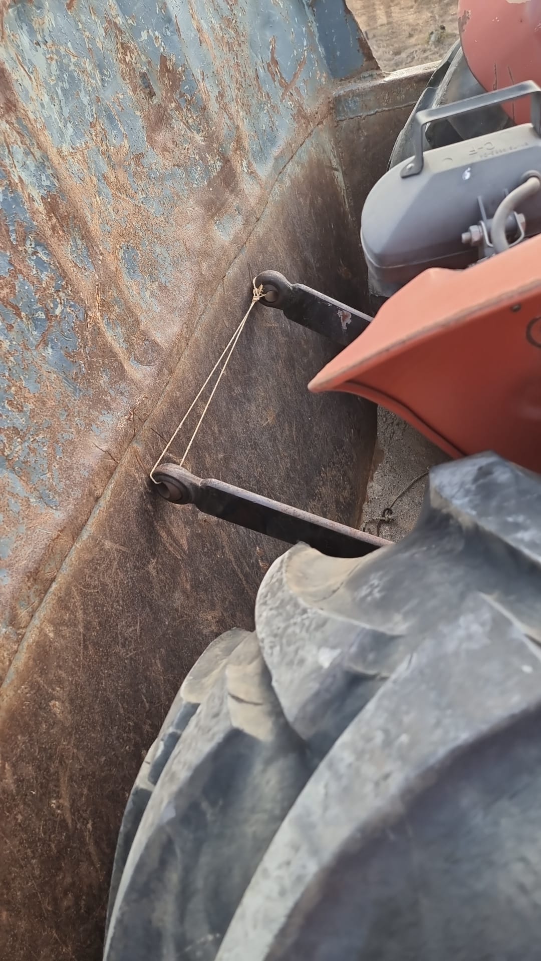 Transport of DAF 85 360 ATI 6X4 tipper loaded with 2 x FIAT 640 farm tractors.