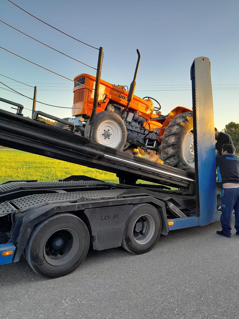 Transport & Delivery of 1977 FIAT 640 farm tractor to Port. Shipping to Lagos - Nigeria. 