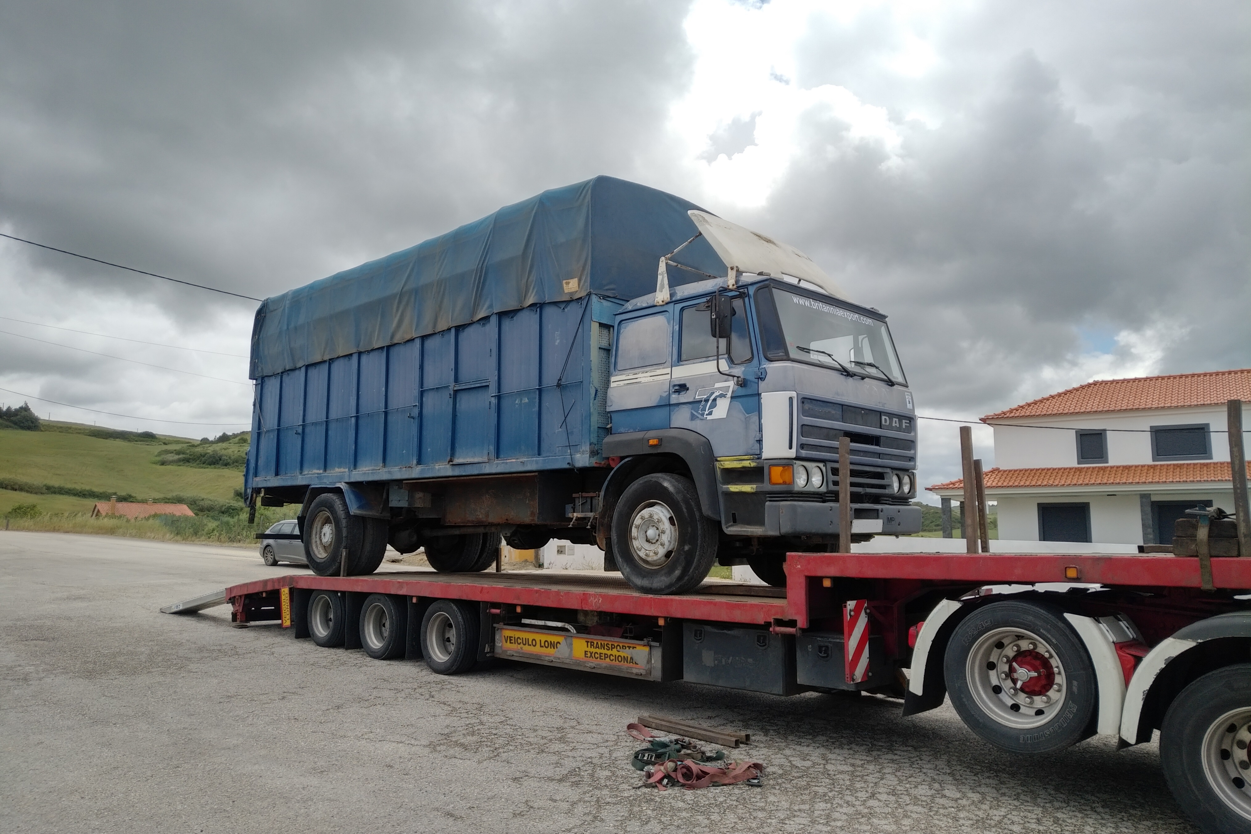 Transport of DAF 2500 truck to Port. Shipping to Conakry - Guinea.