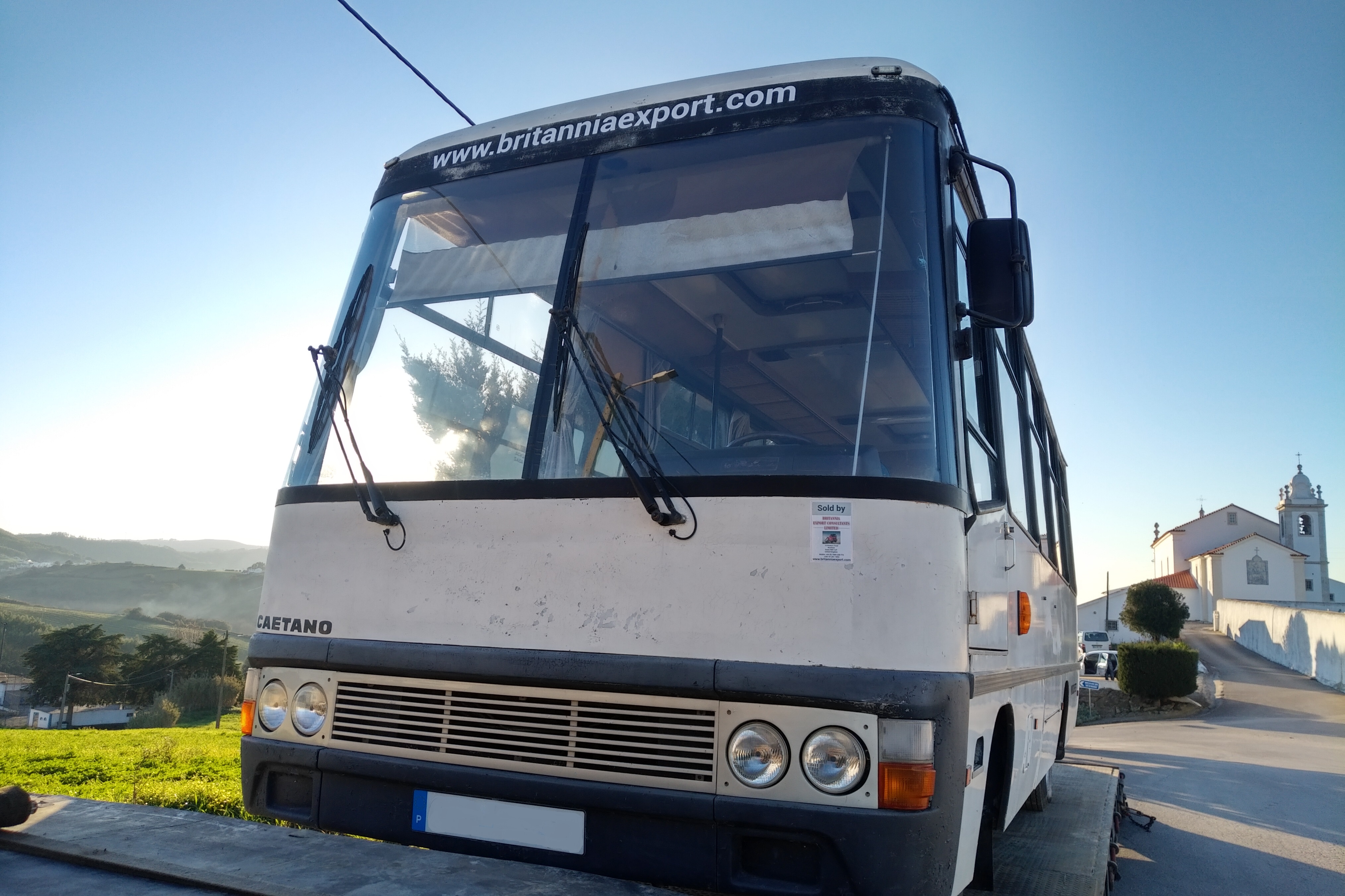 Transport & Delivery of Toyota Coaster 28 seats minibus to Port. Shipping to Bissau - Guinea.