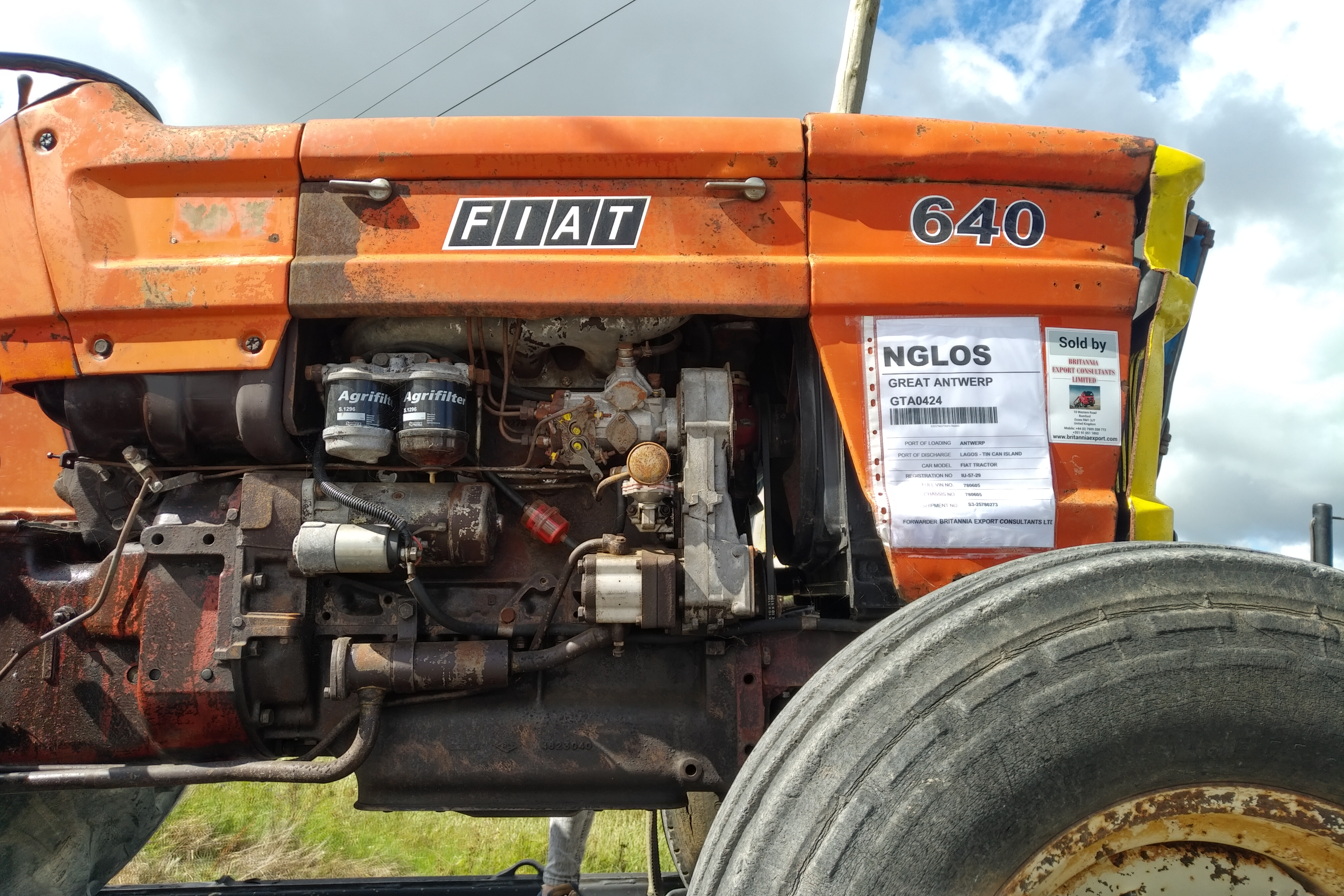 Transport of 1976 FIAT 640 farm tractor to Port. Shipping to Lagos - Nigeria.