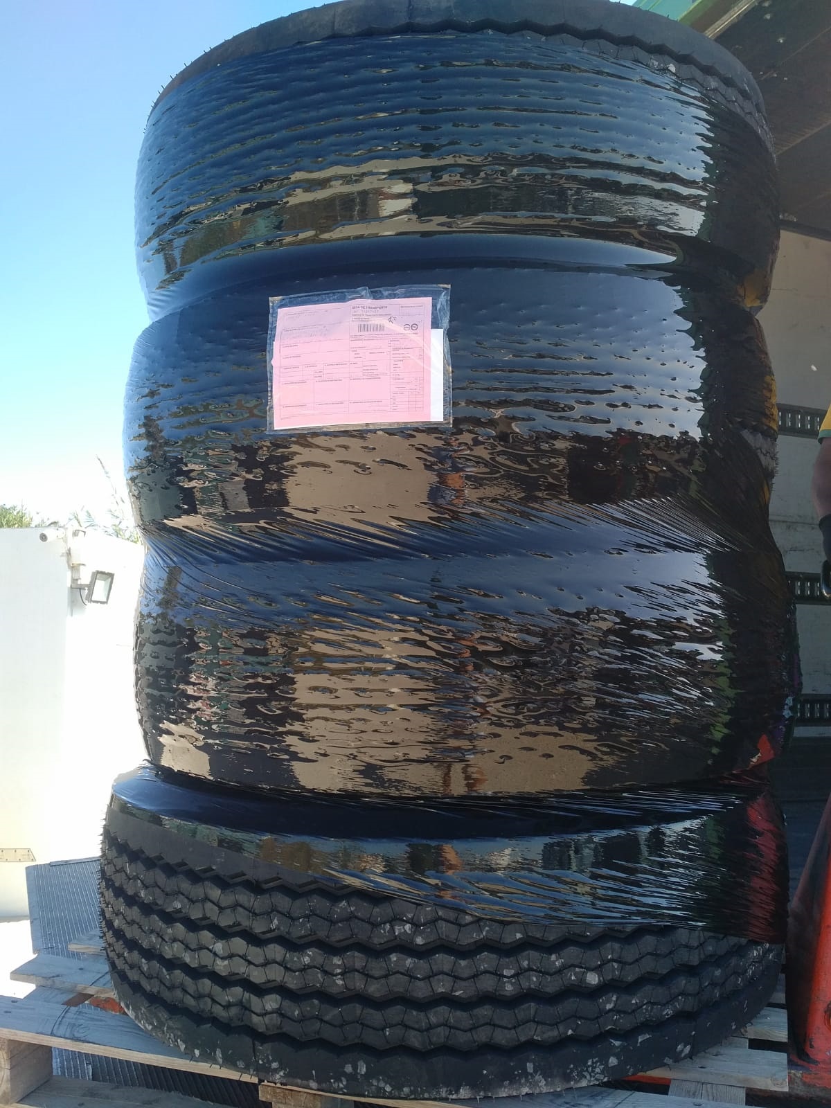 Transport & Delivery of 4 x 385/65R22.5 truck tyres.