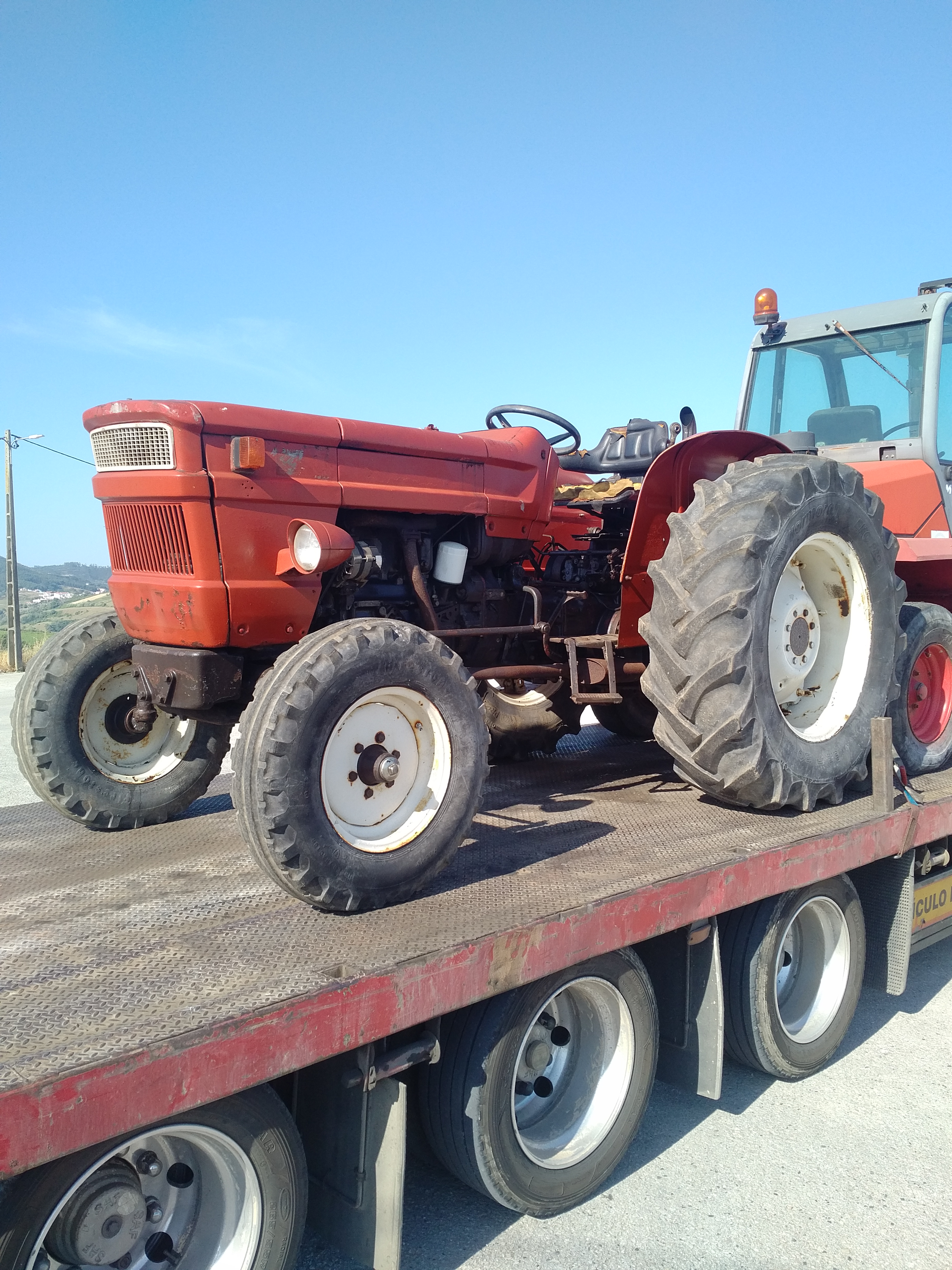 Transport & Delivery of FIAT 640 farm tractor.