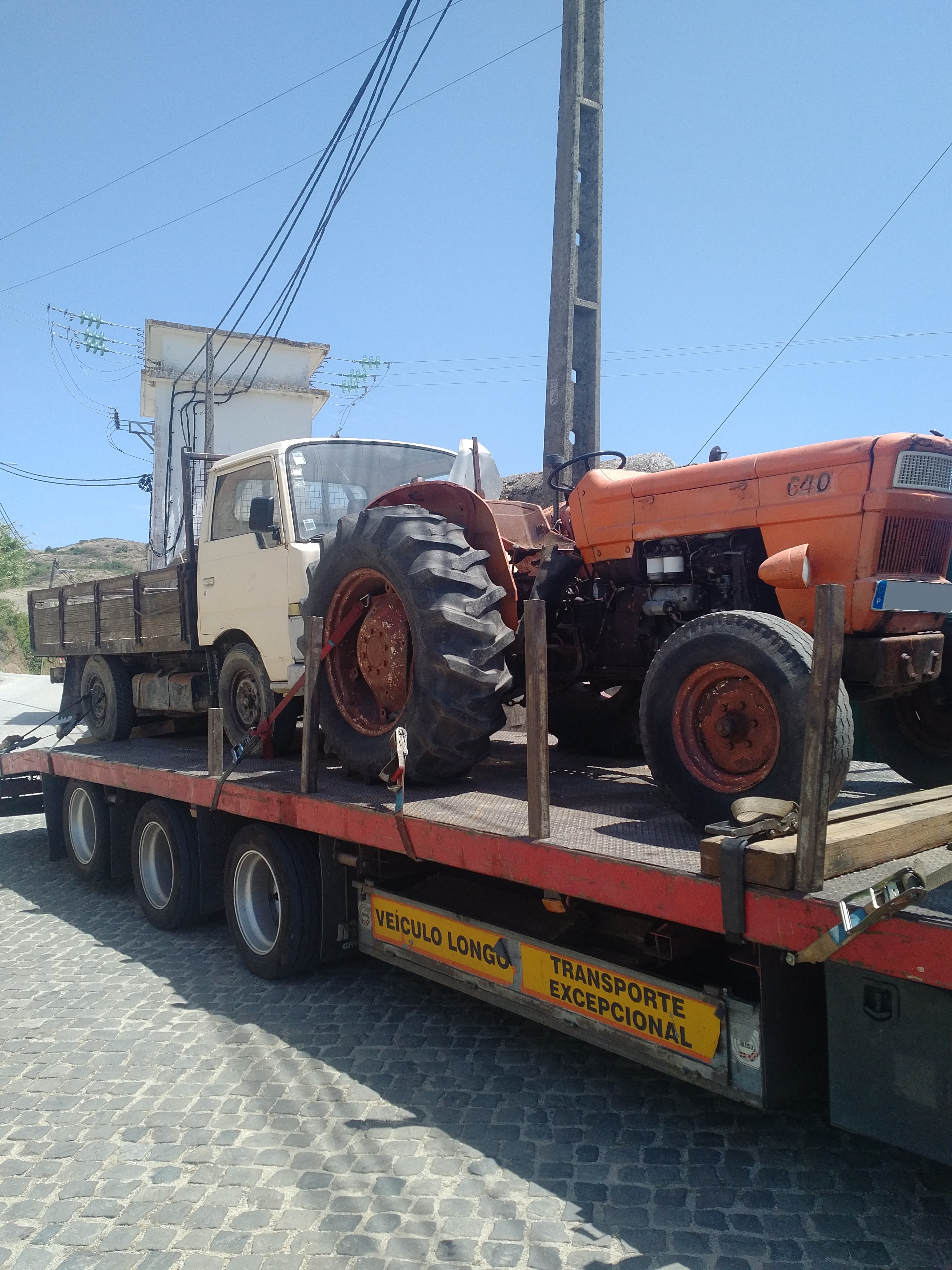 Transport & Delivery of Nissan Cabstar pick up truck & FIAT 640 farm tractor.