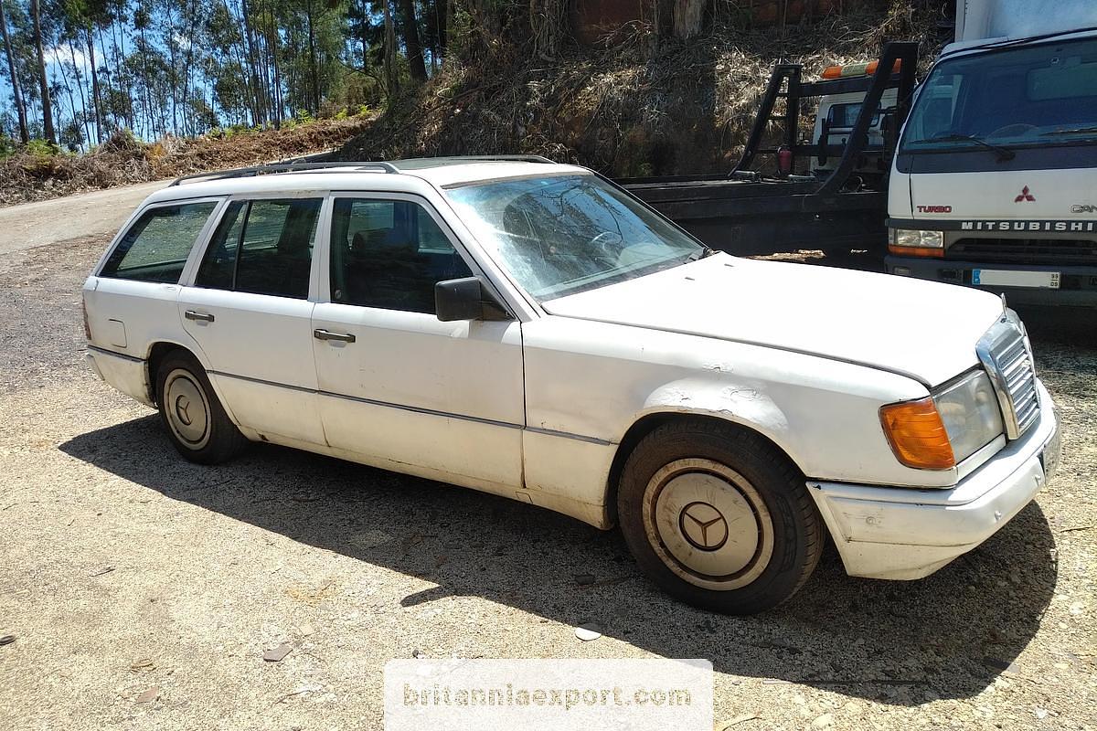 Left Hand Drive Mercedes-Benz W124 200 TD Estate for Sale – OM601 Diesel 4 Cylinder Export Car