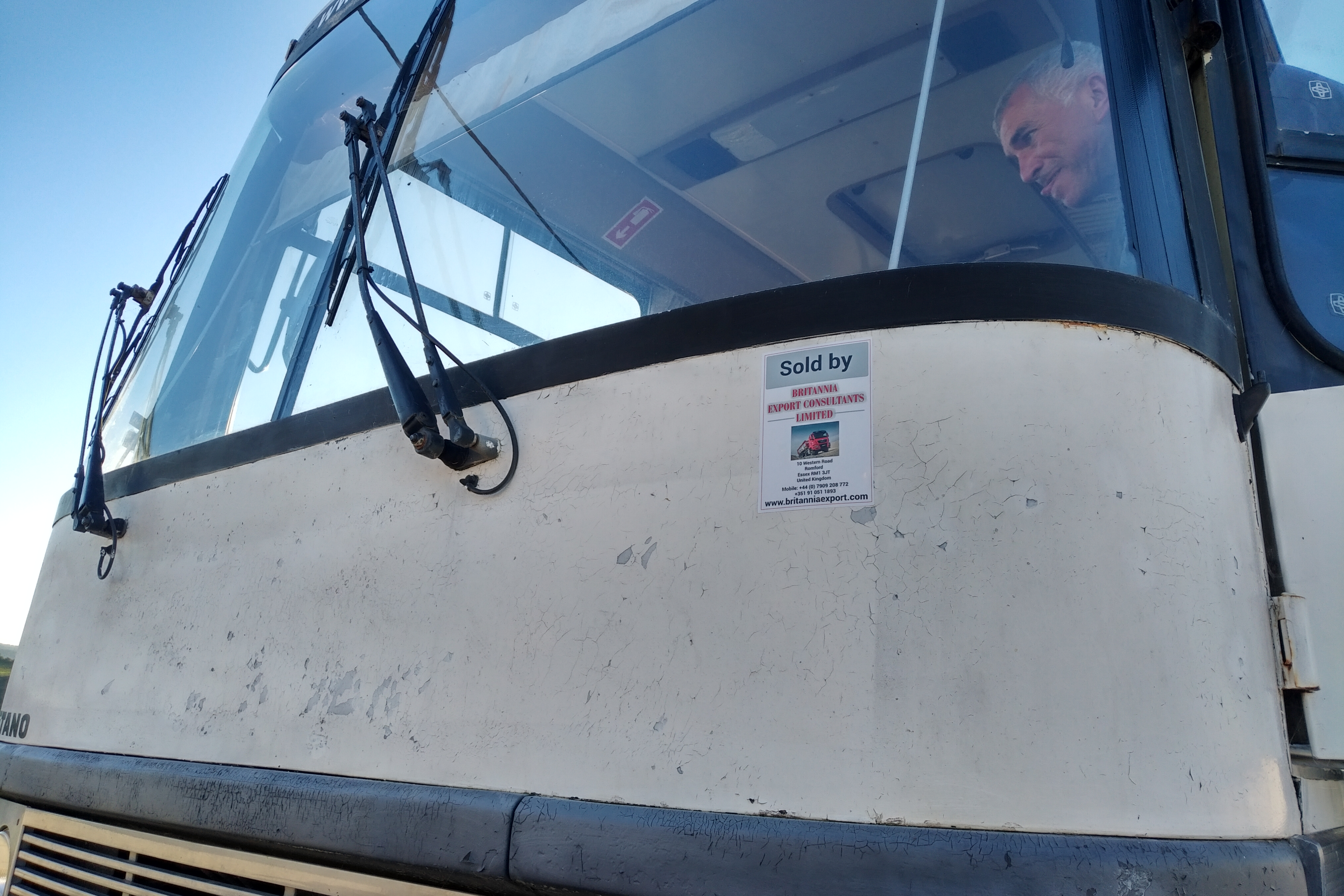 Transport & Delivery of Toyota Coaster 28 seats minibus to Port. Shipping to Bissau - Guinea.