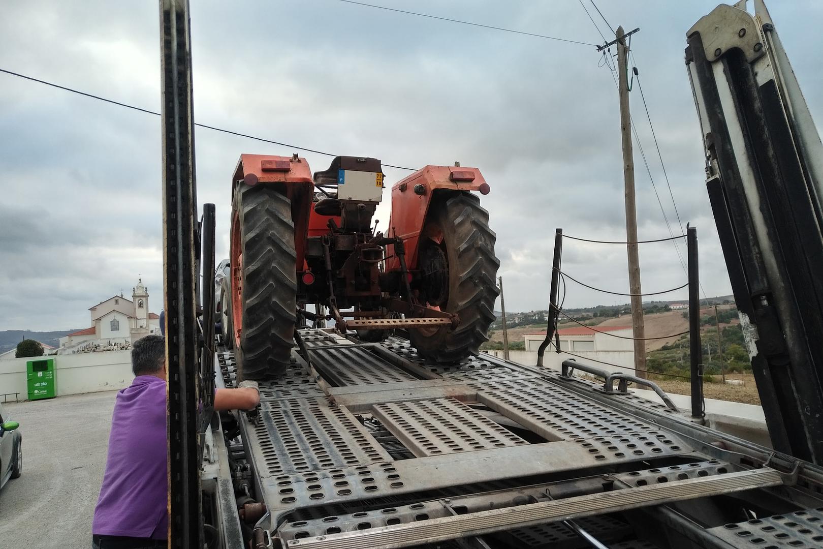 Transport of FIAT 640 farm tractor to Port. Shipping to Lagos - Nigeria.
